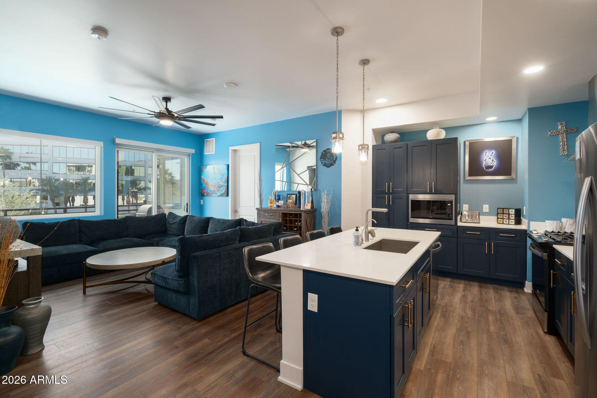 3131 N CENTRAL Avenue 4011