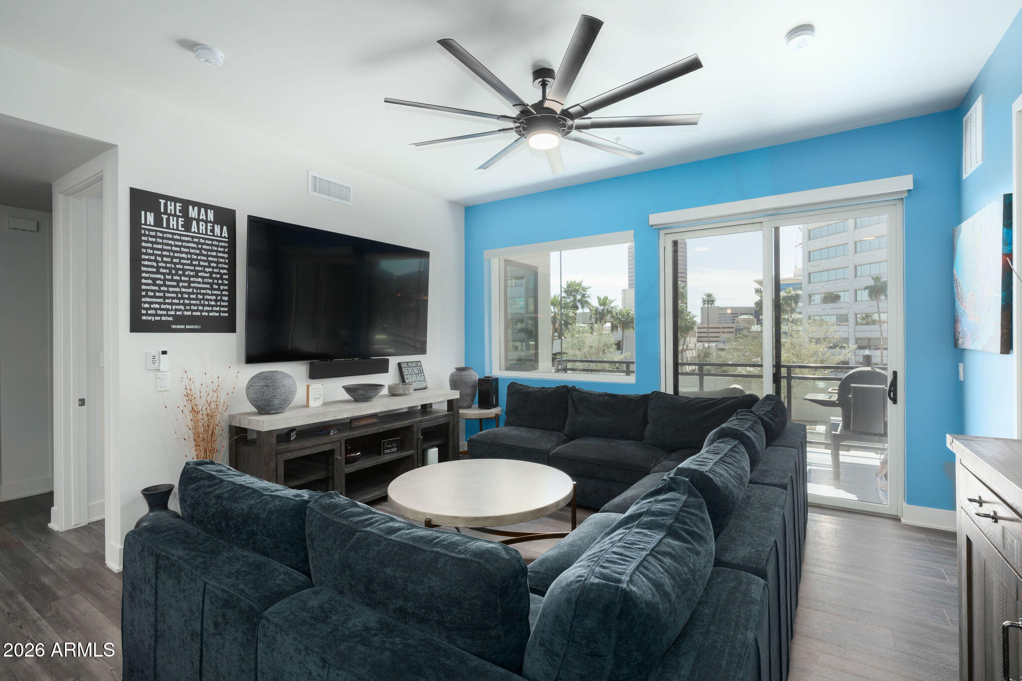 3131 N CENTRAL Avenue 4011