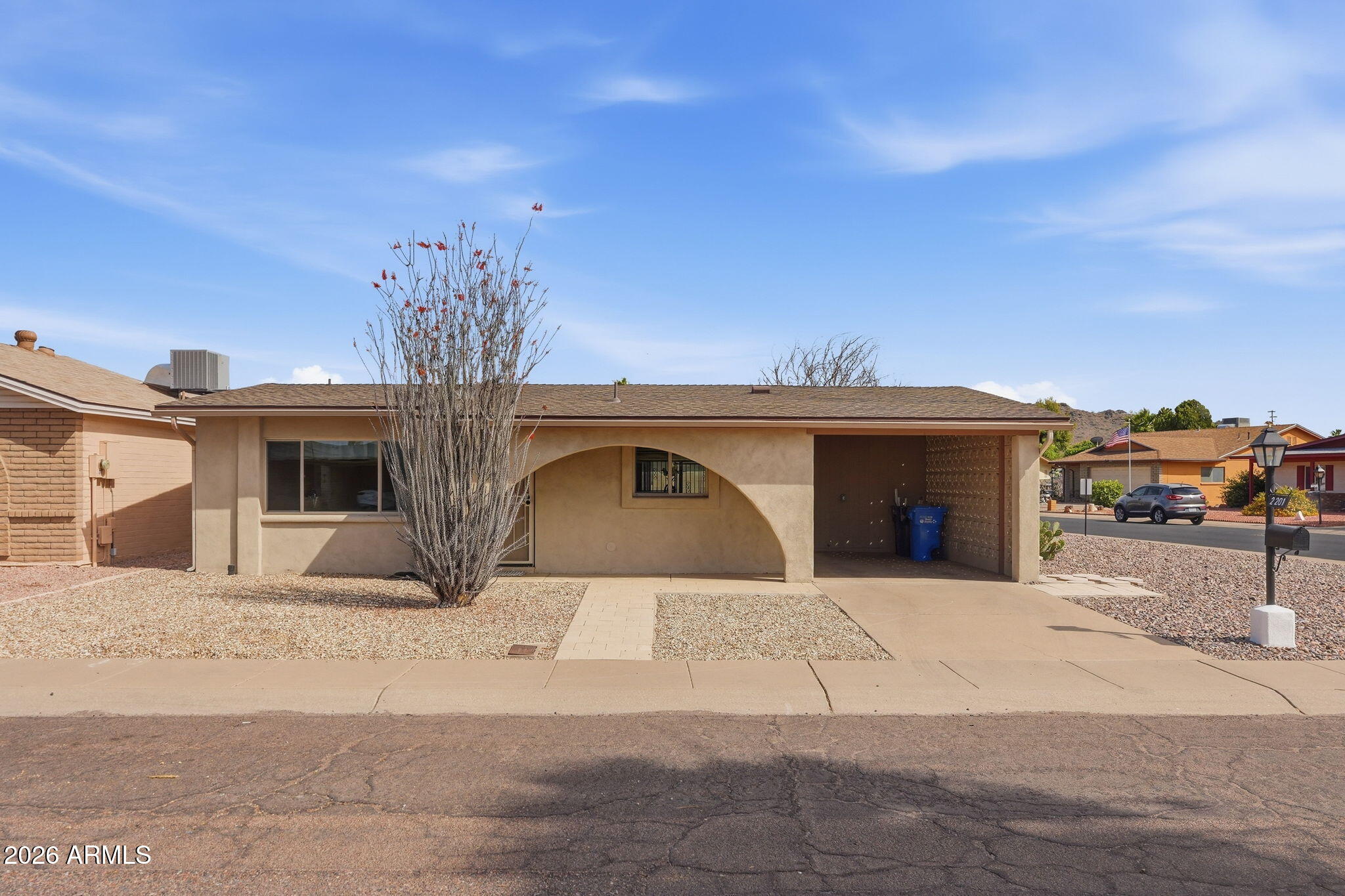 2201 E GRETTA Place