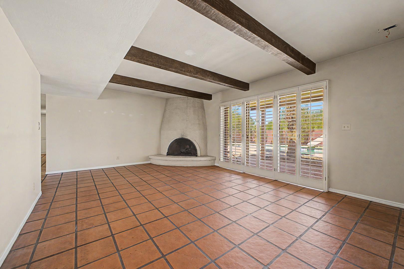4840 E Fanfol Drive