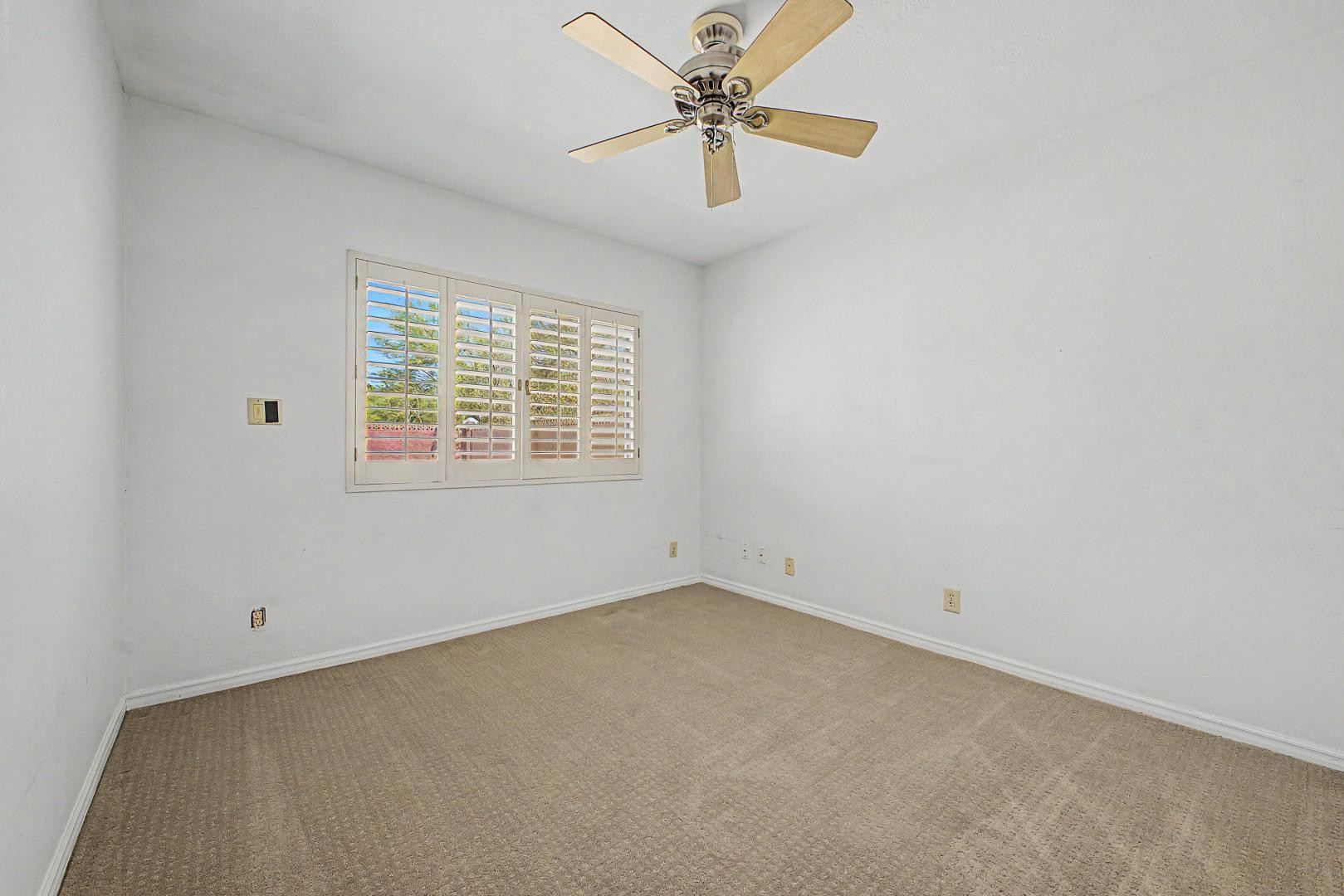 4840 E Fanfol Drive