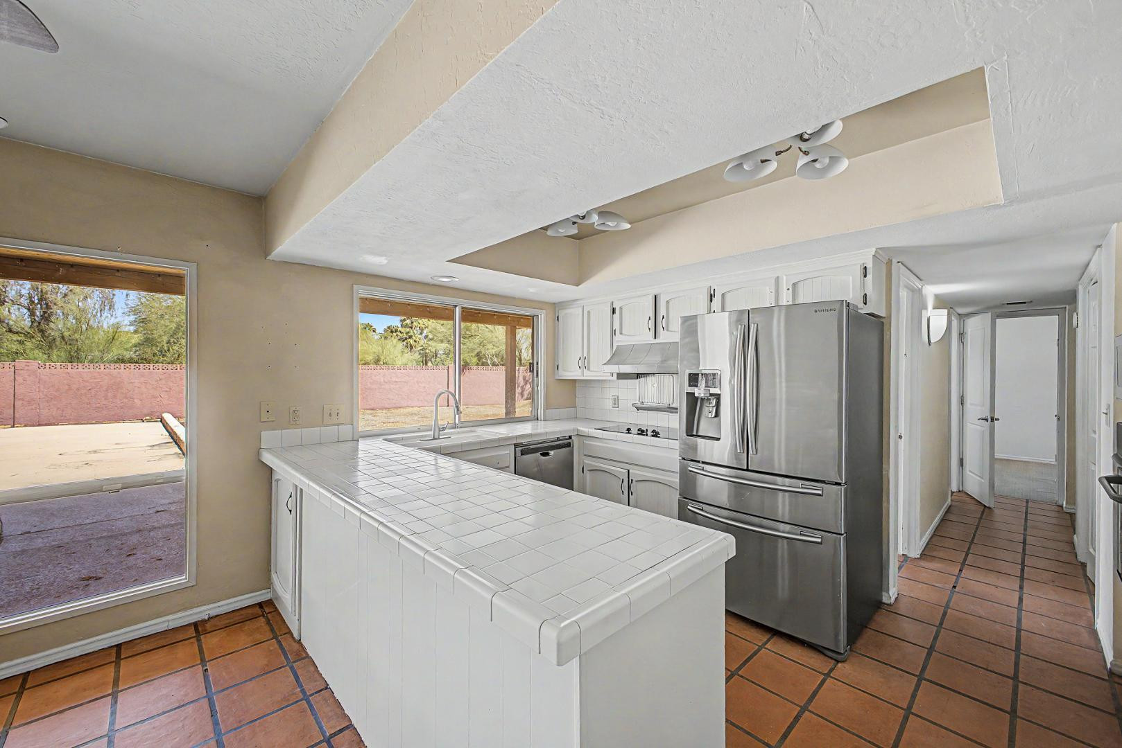 4840 E Fanfol Drive