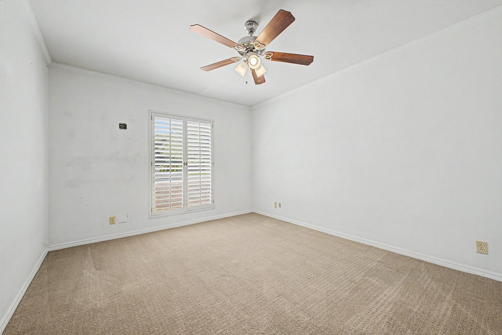4840 E Fanfol Drive