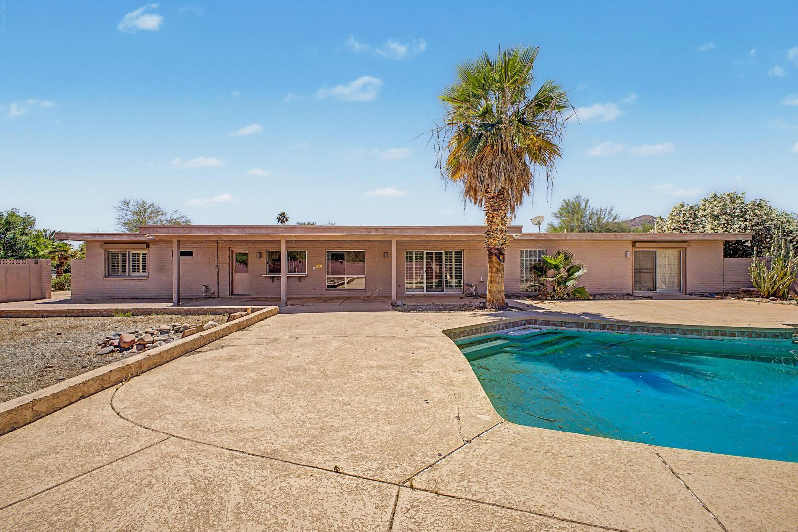 4840 E Fanfol Drive