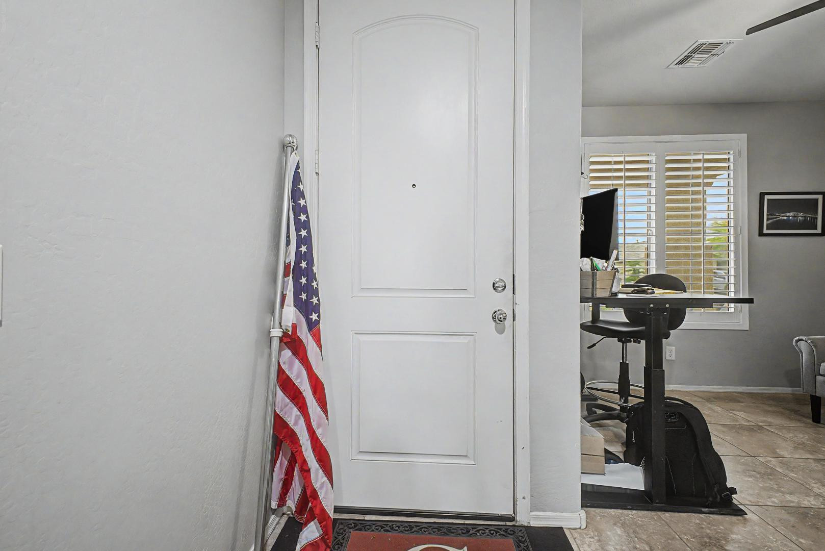 18235 W Ida
