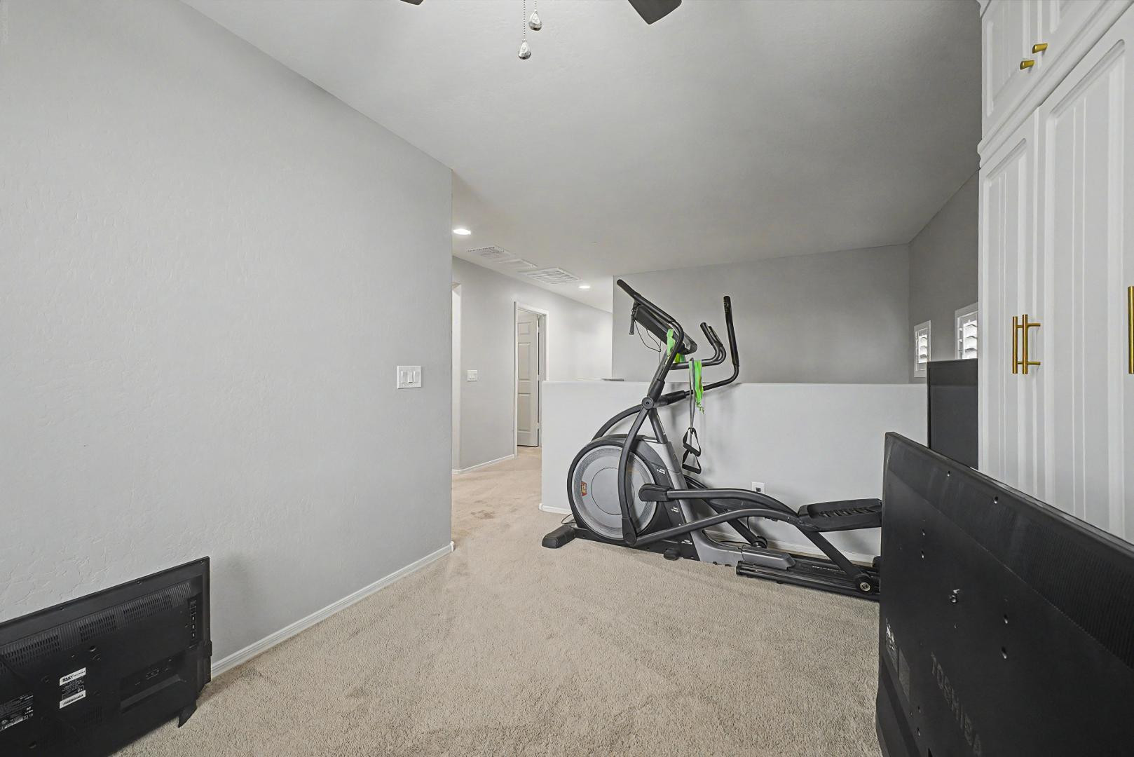 18235 W Ida