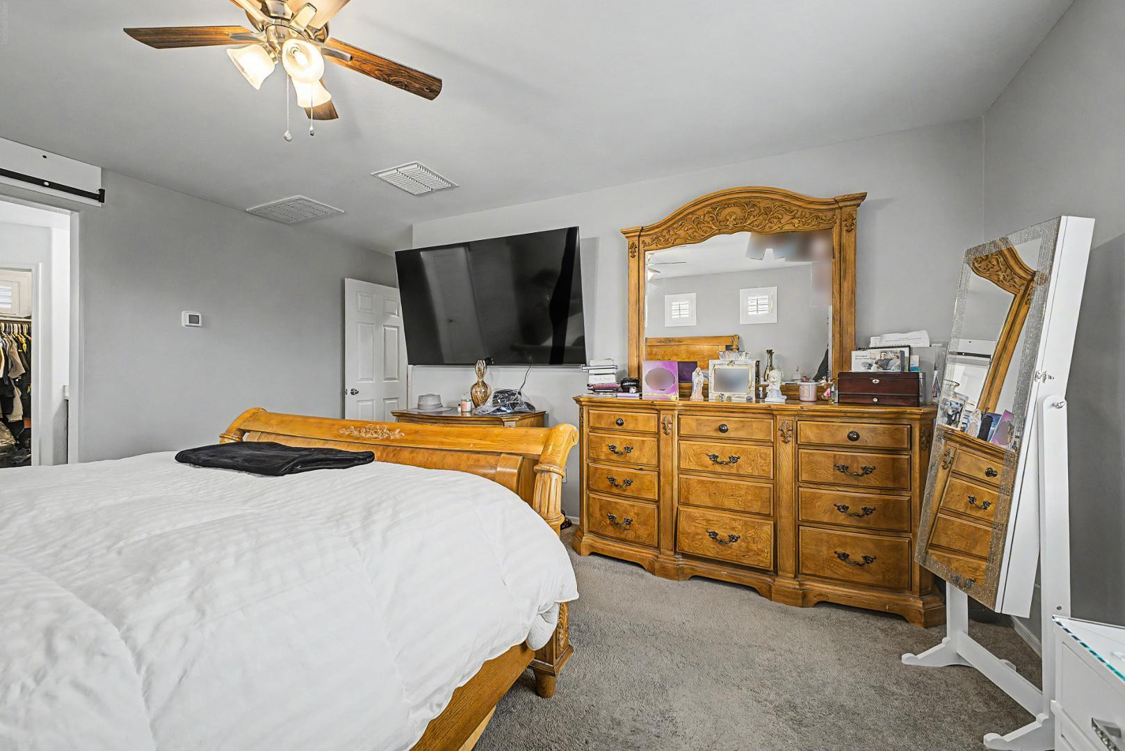 18235 W Ida