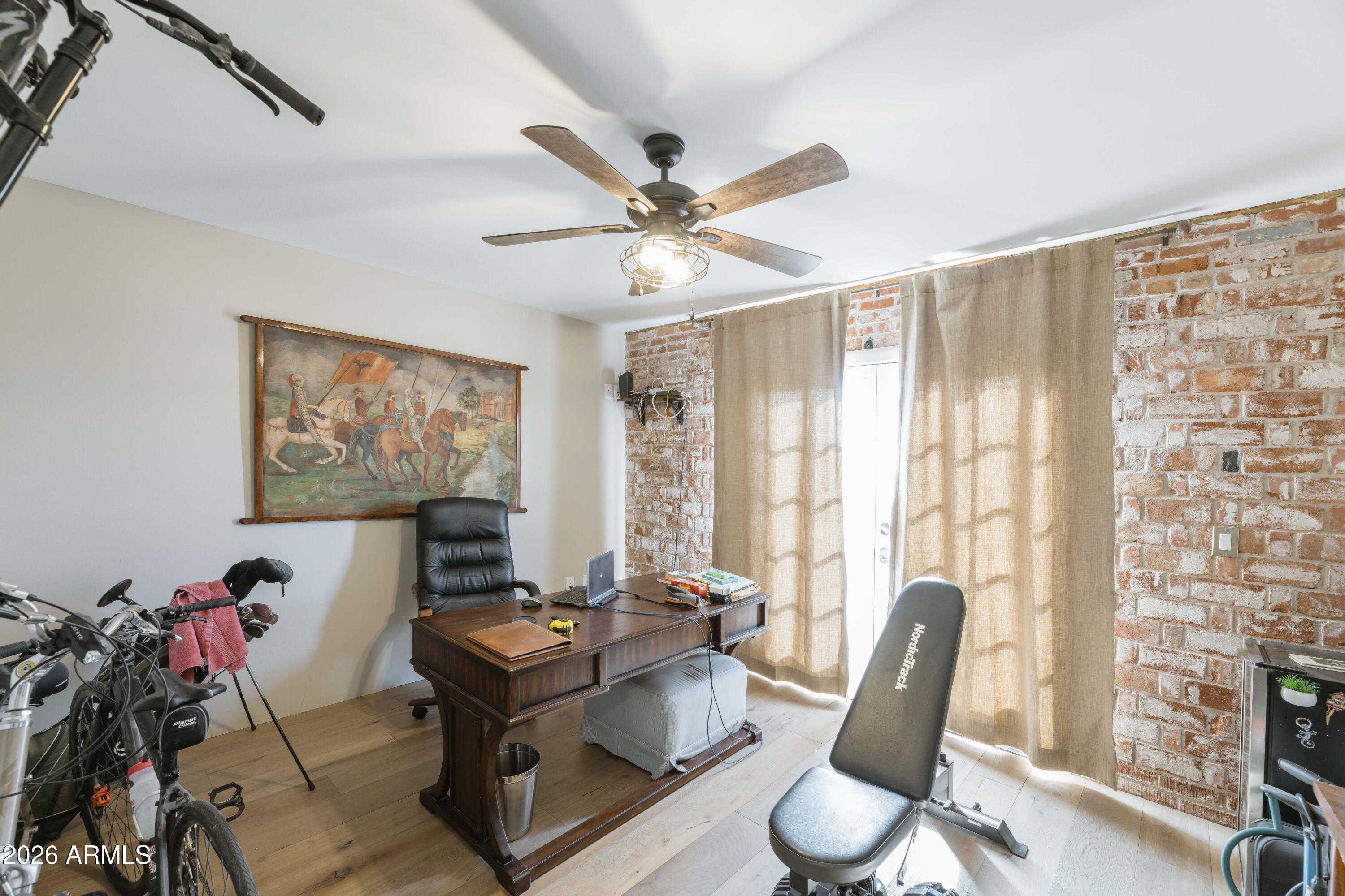 2111 W MULBERRY Drive
