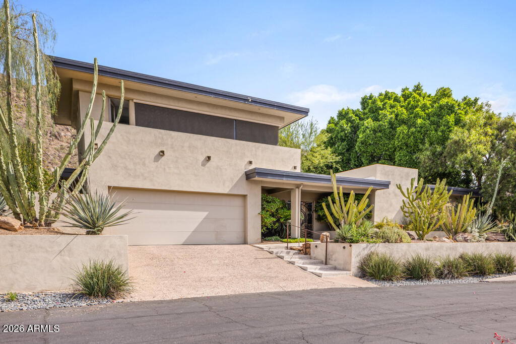 5434 E Lincoln Drive 72