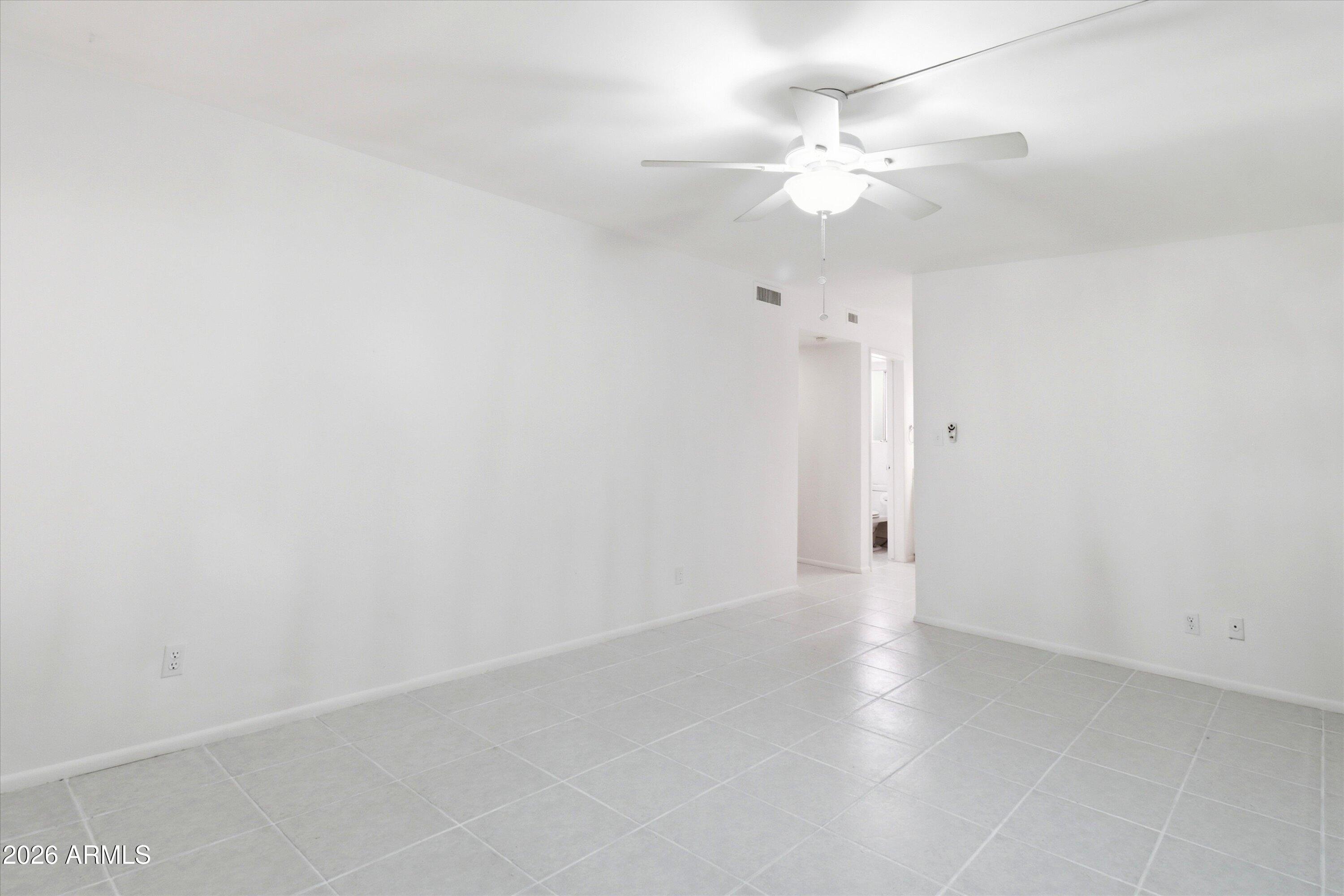 100 W MARYLAND Avenue H1