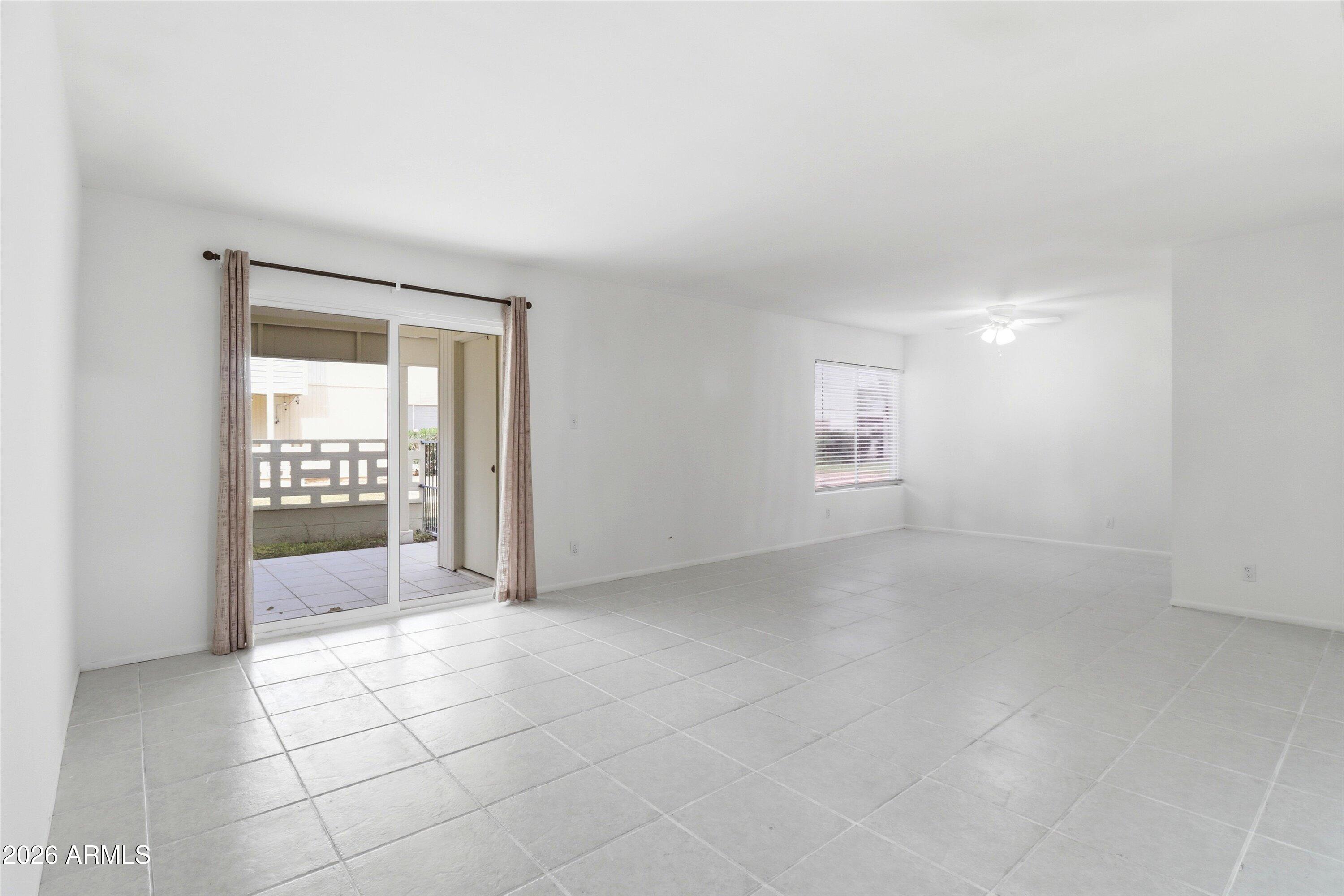 100 W MARYLAND Avenue H1