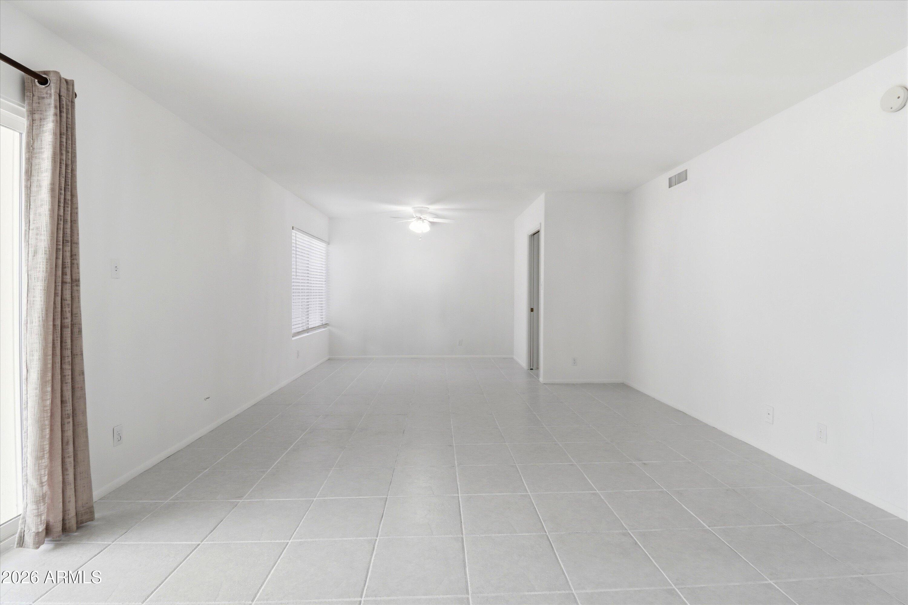 100 W MARYLAND Avenue H1