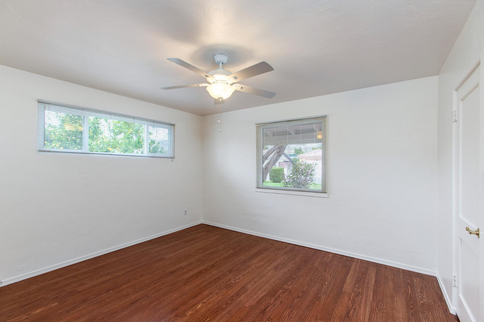 2917 E Mariposa