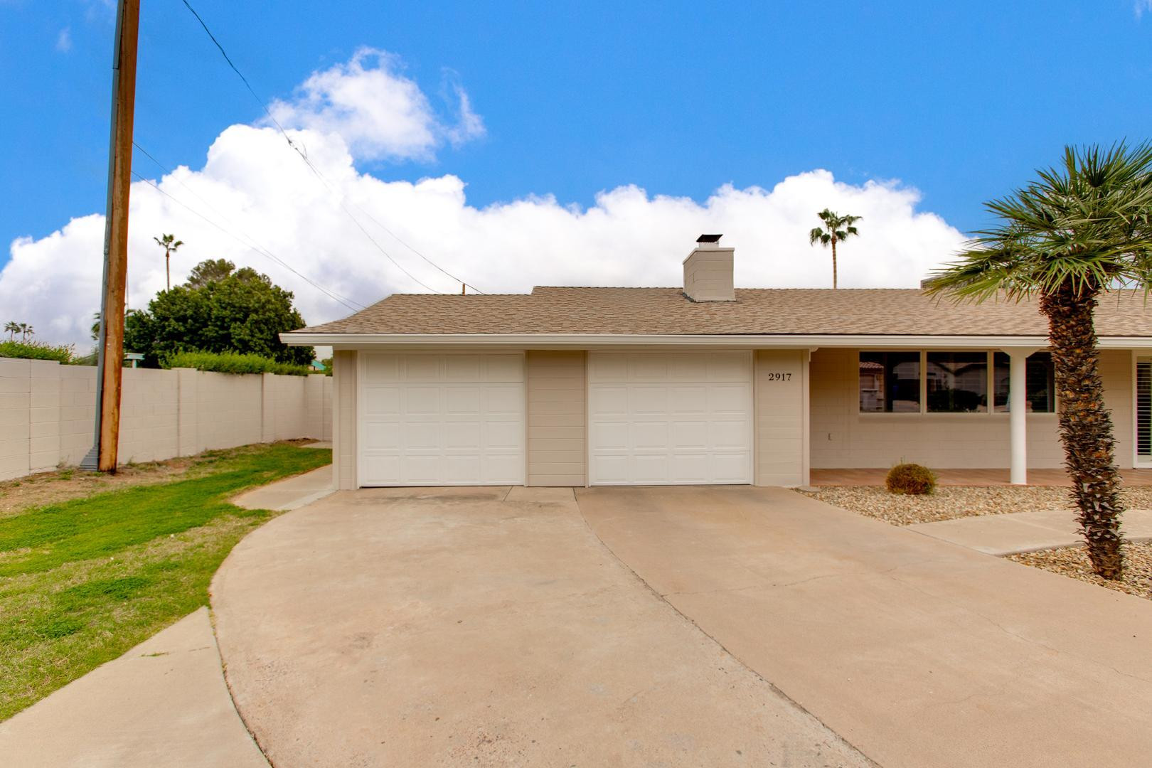 2917 E Mariposa