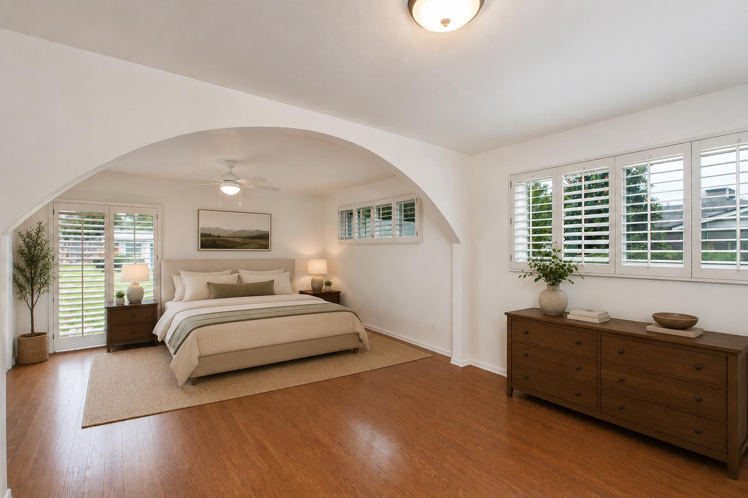 2917 E Mariposa