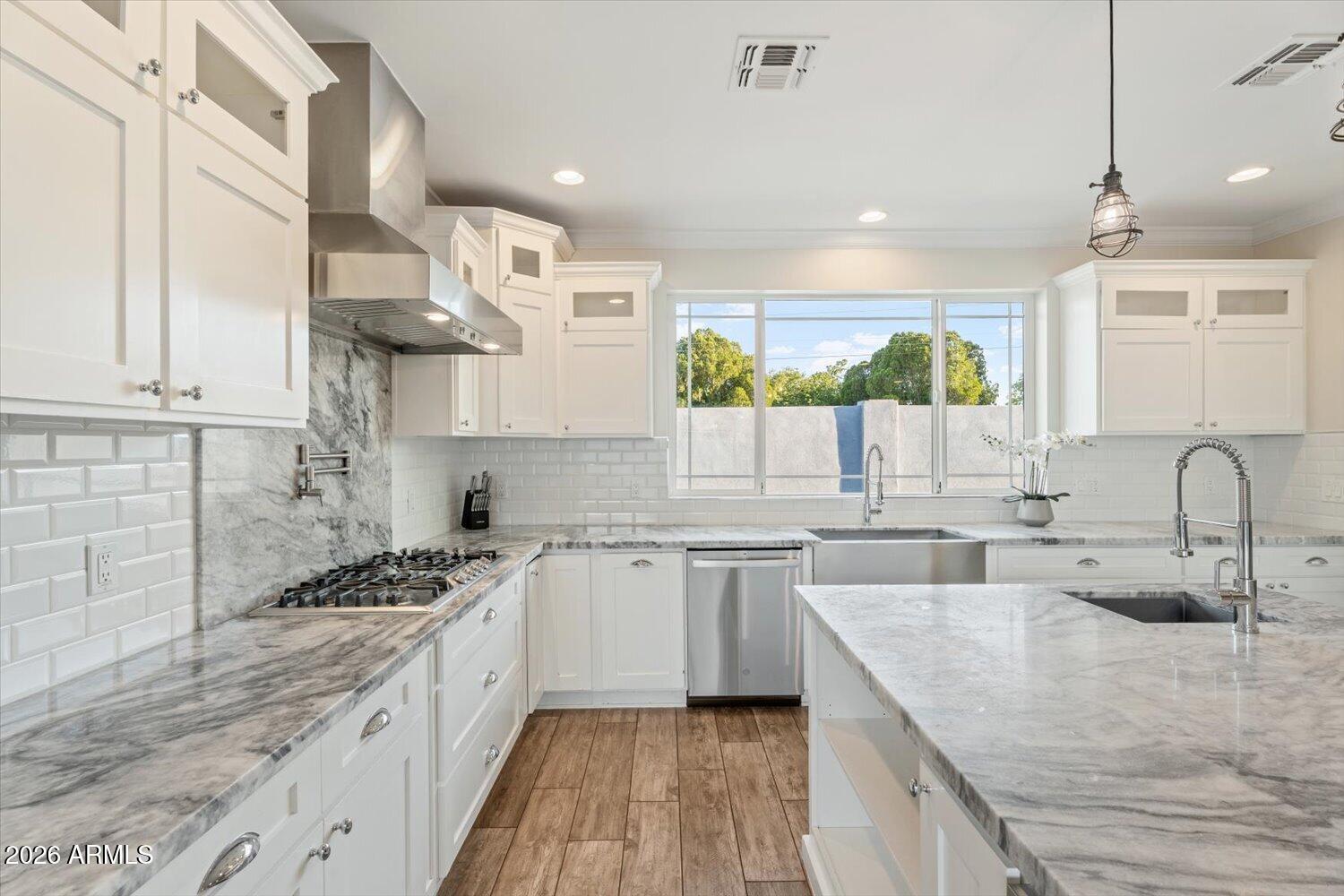 3401 N 34TH Place