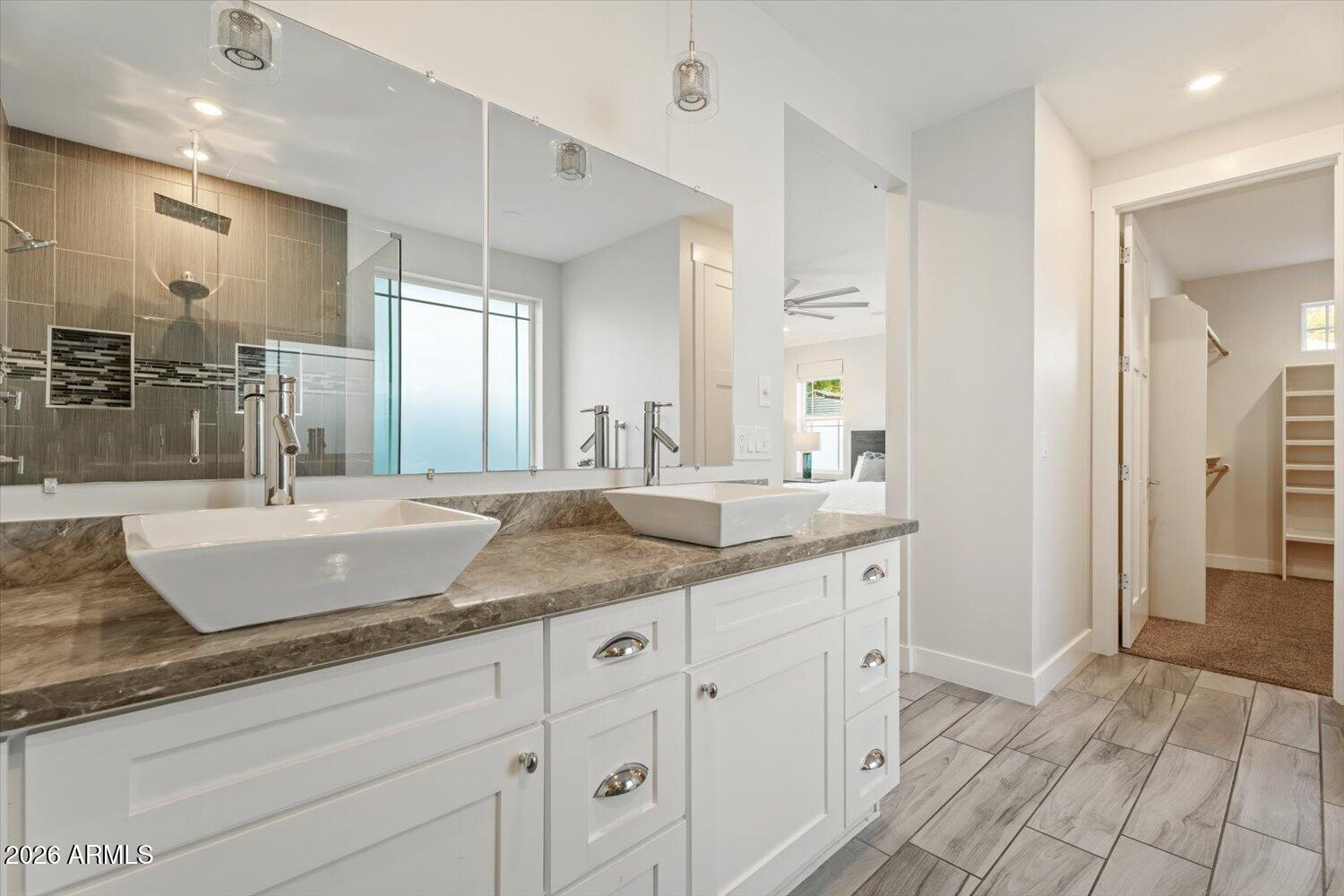 3401 N 34TH Place
