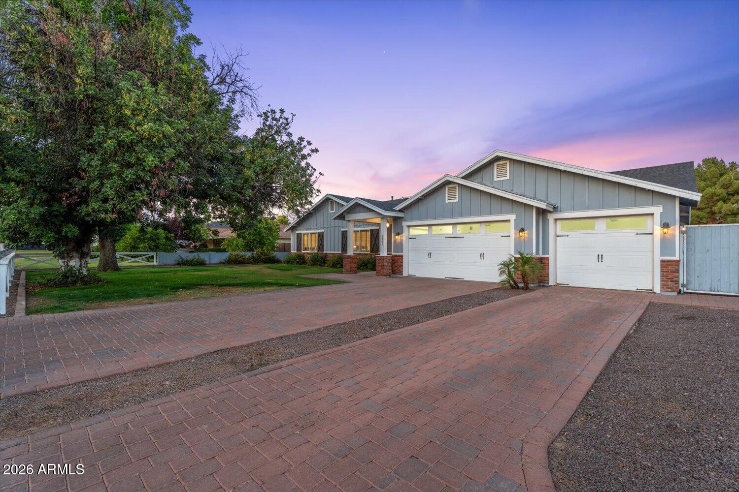 3401 N 34TH Place