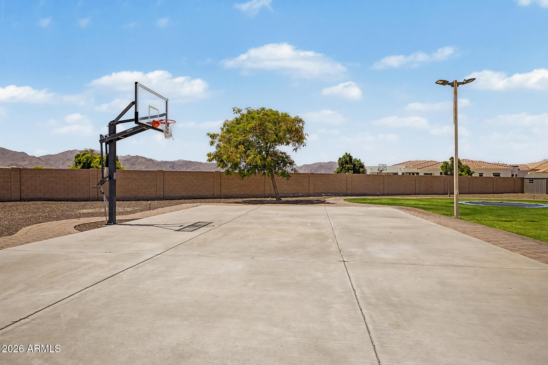18209 W NORTH Court