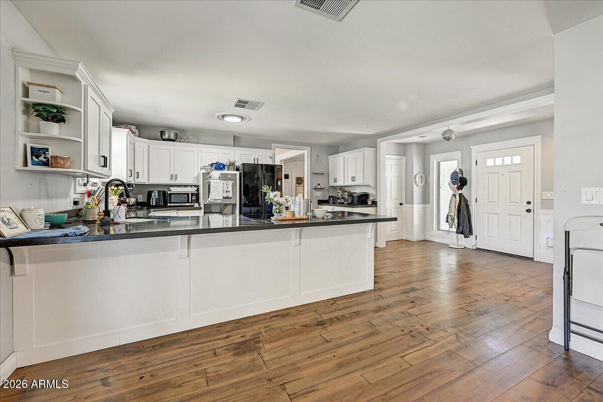 607 W 15TH Street