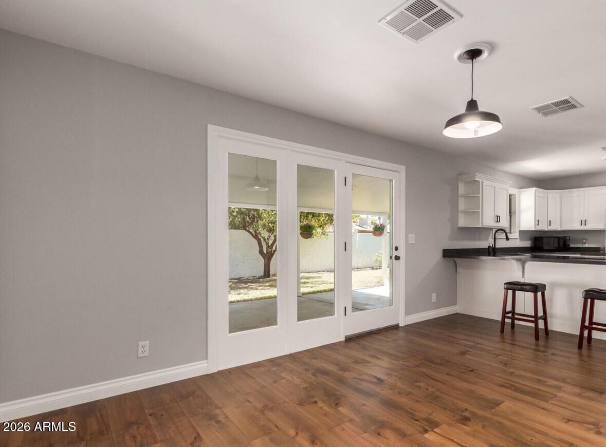 607 W 15TH Street