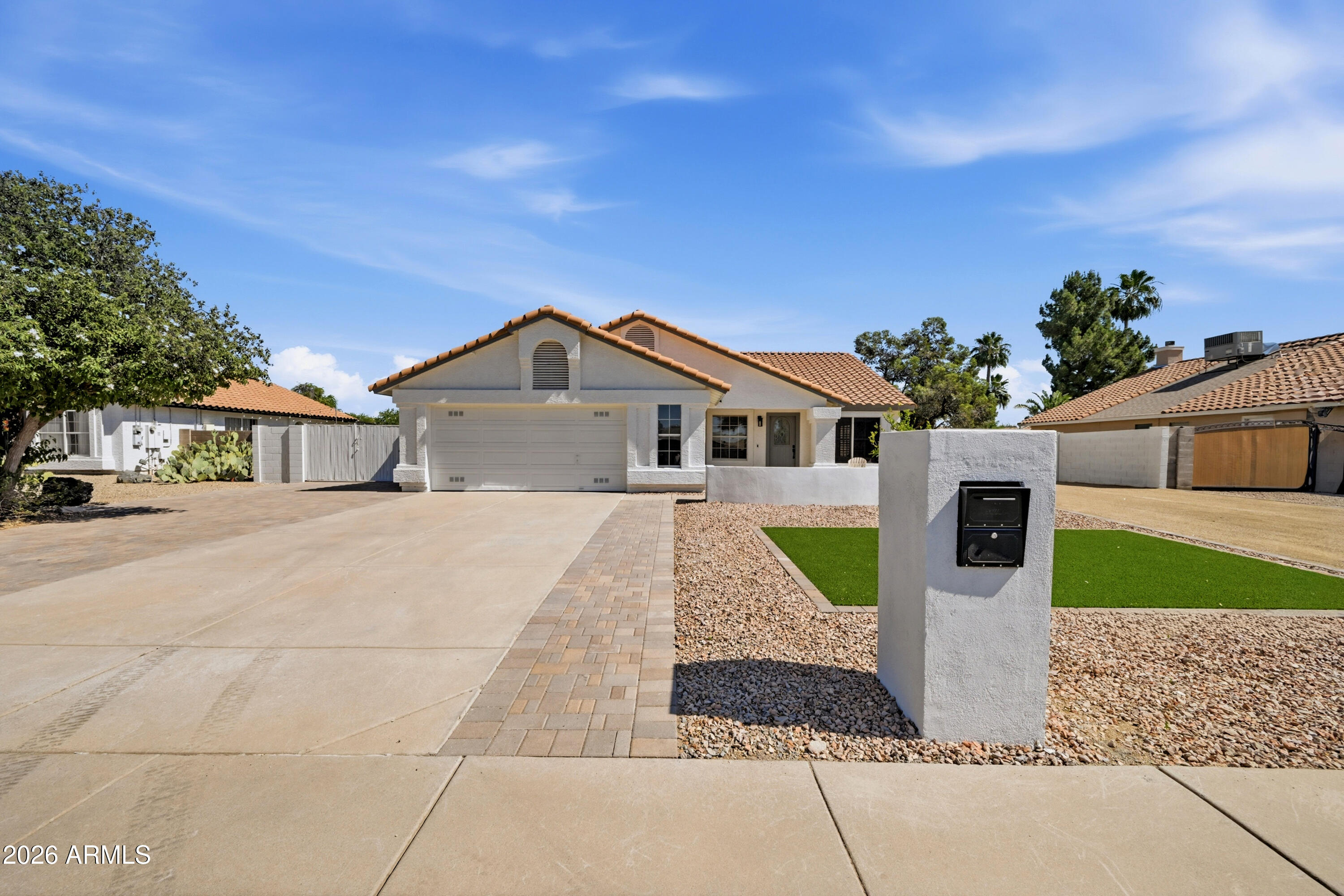 5716 E ESTRID Avenue