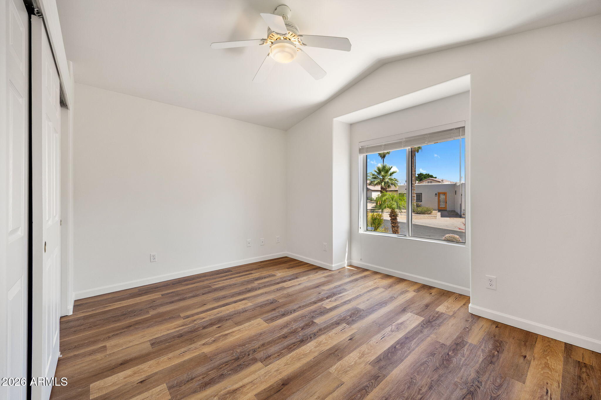8118 N 10TH Place