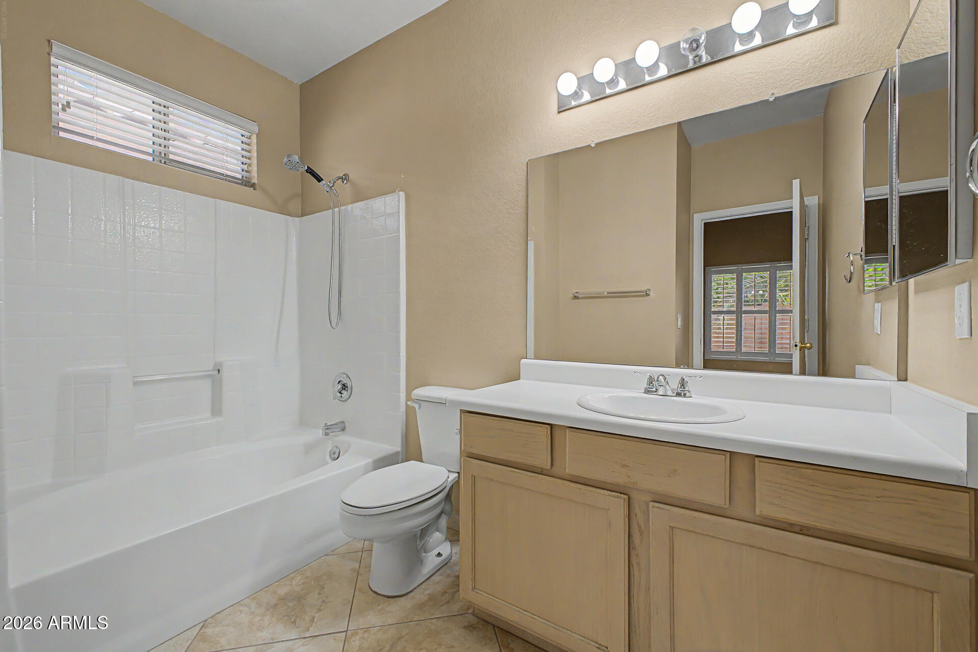 1750 W UNION HILLS Drive 78
