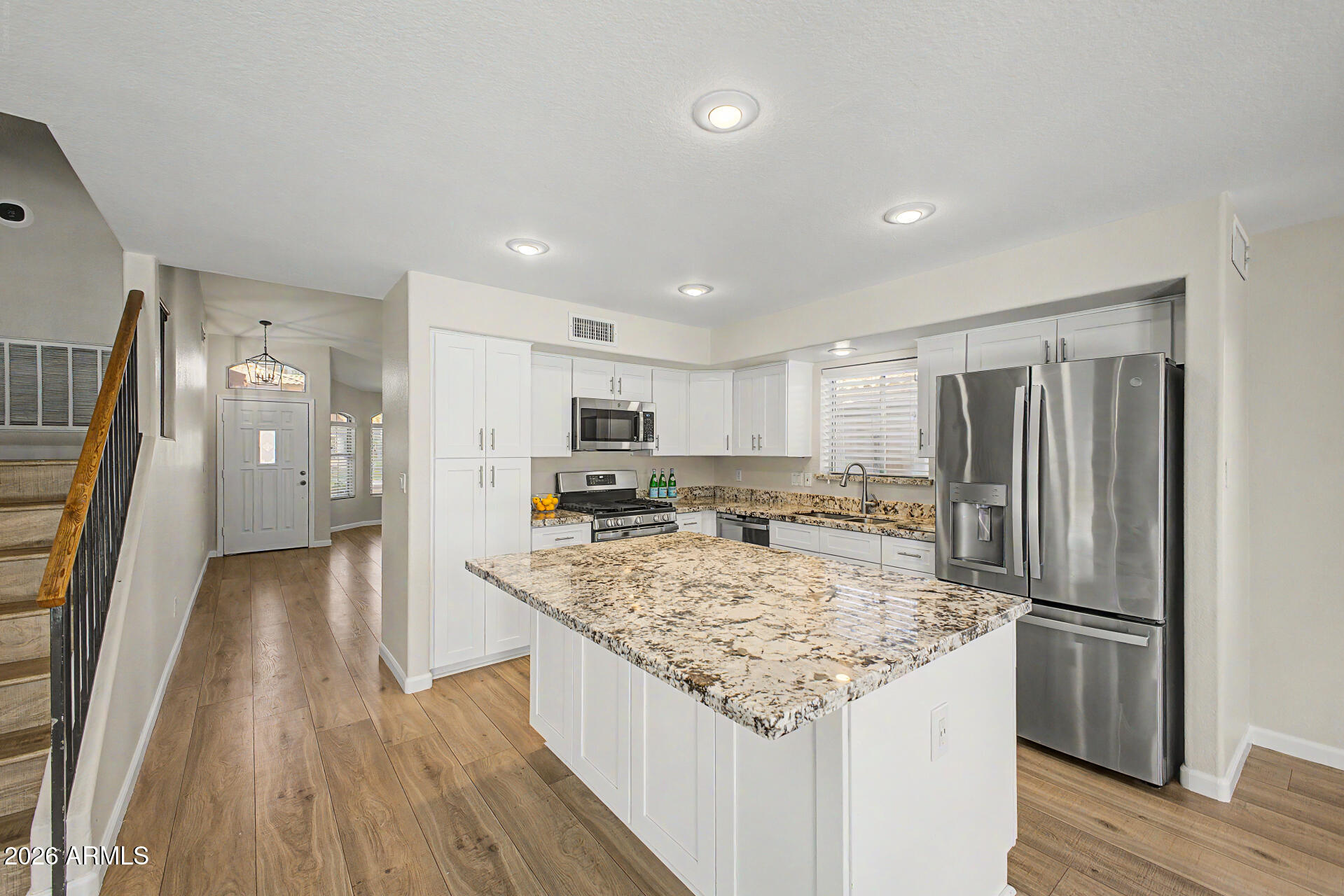 1435 E SILVER CREEK Road