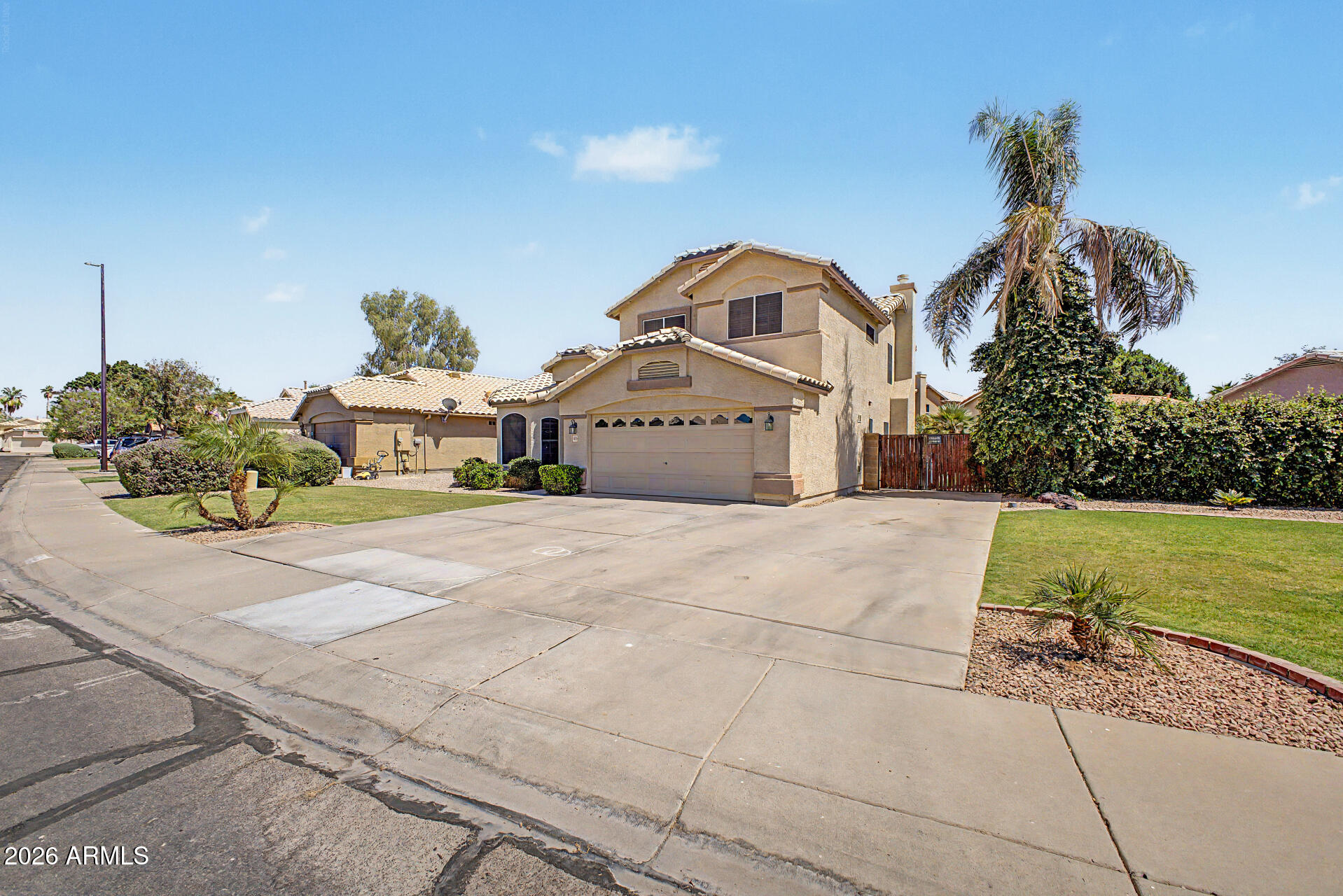 1435 E SILVER CREEK Road