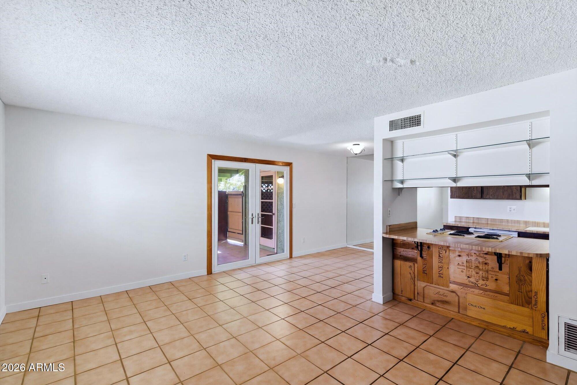 10208 N 8TH Place B