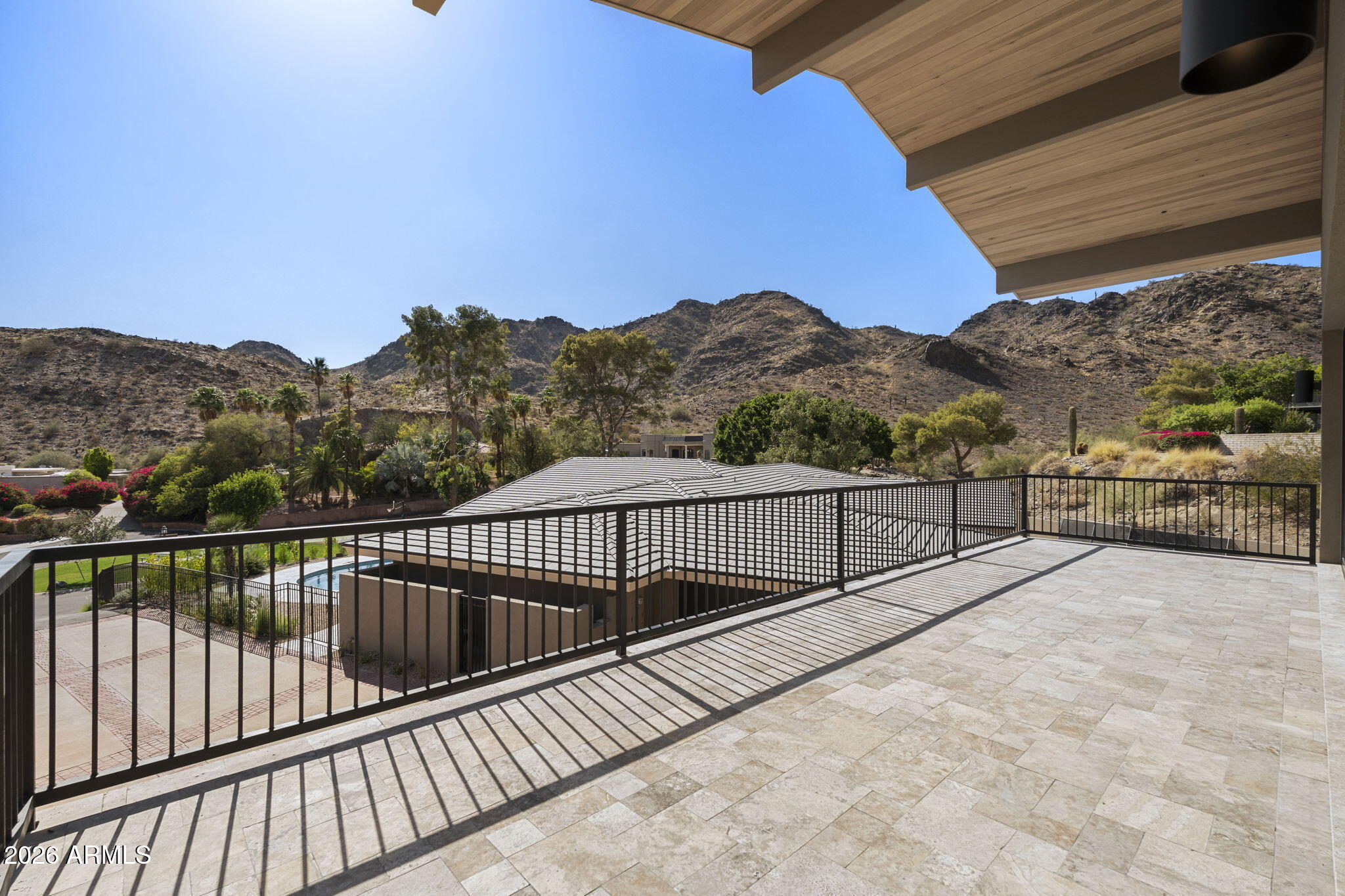 3500 E LINCOLN Drive 26