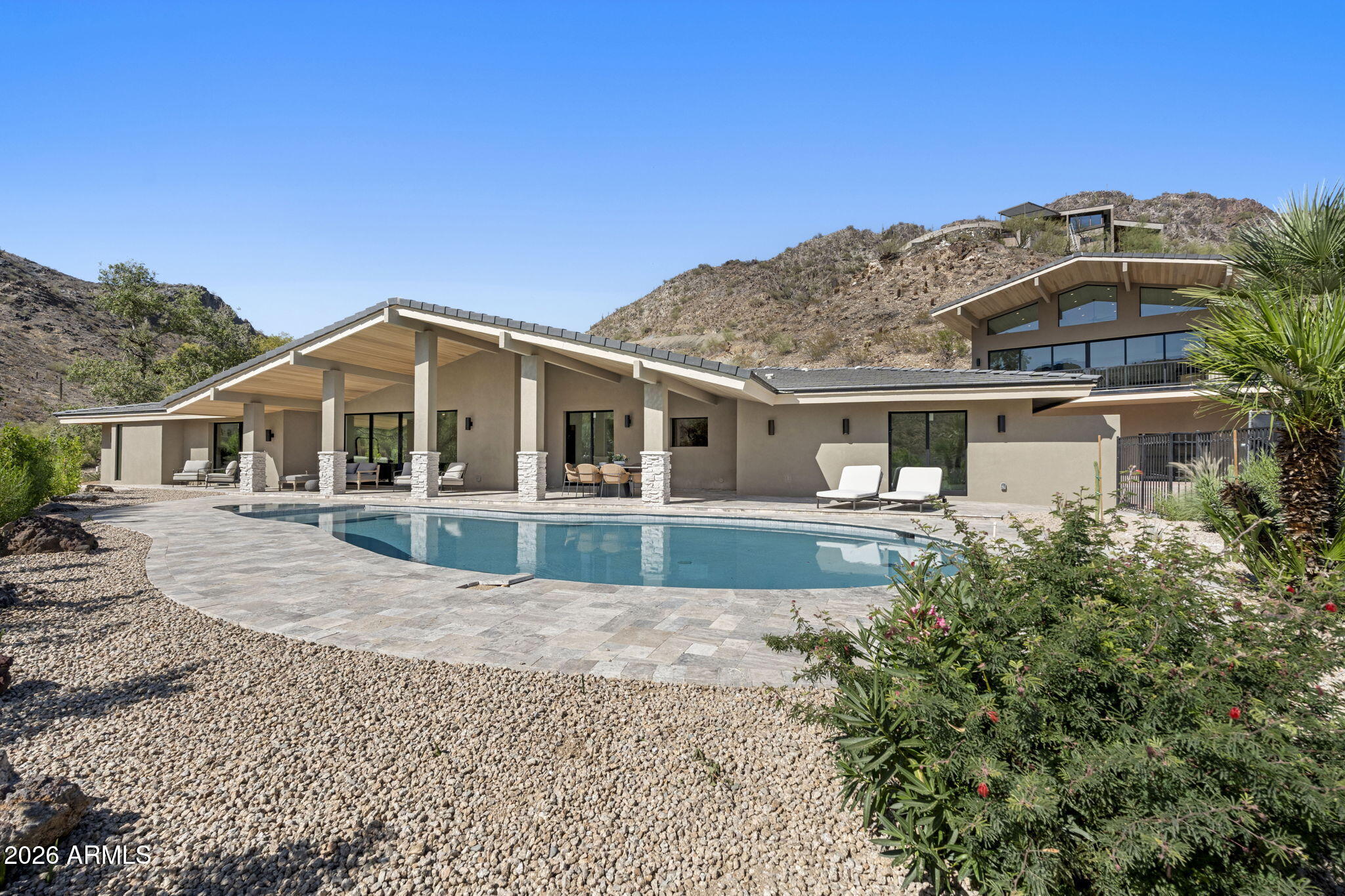3500 E LINCOLN Drive 26