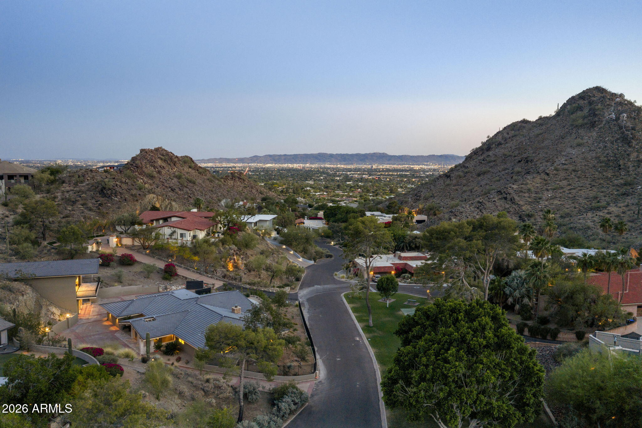 3500 E LINCOLN Drive 26