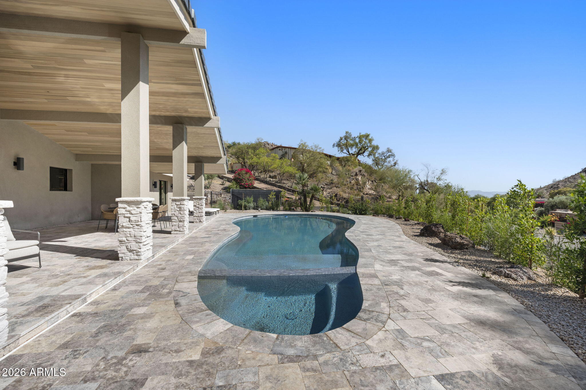 3500 E LINCOLN Drive 26