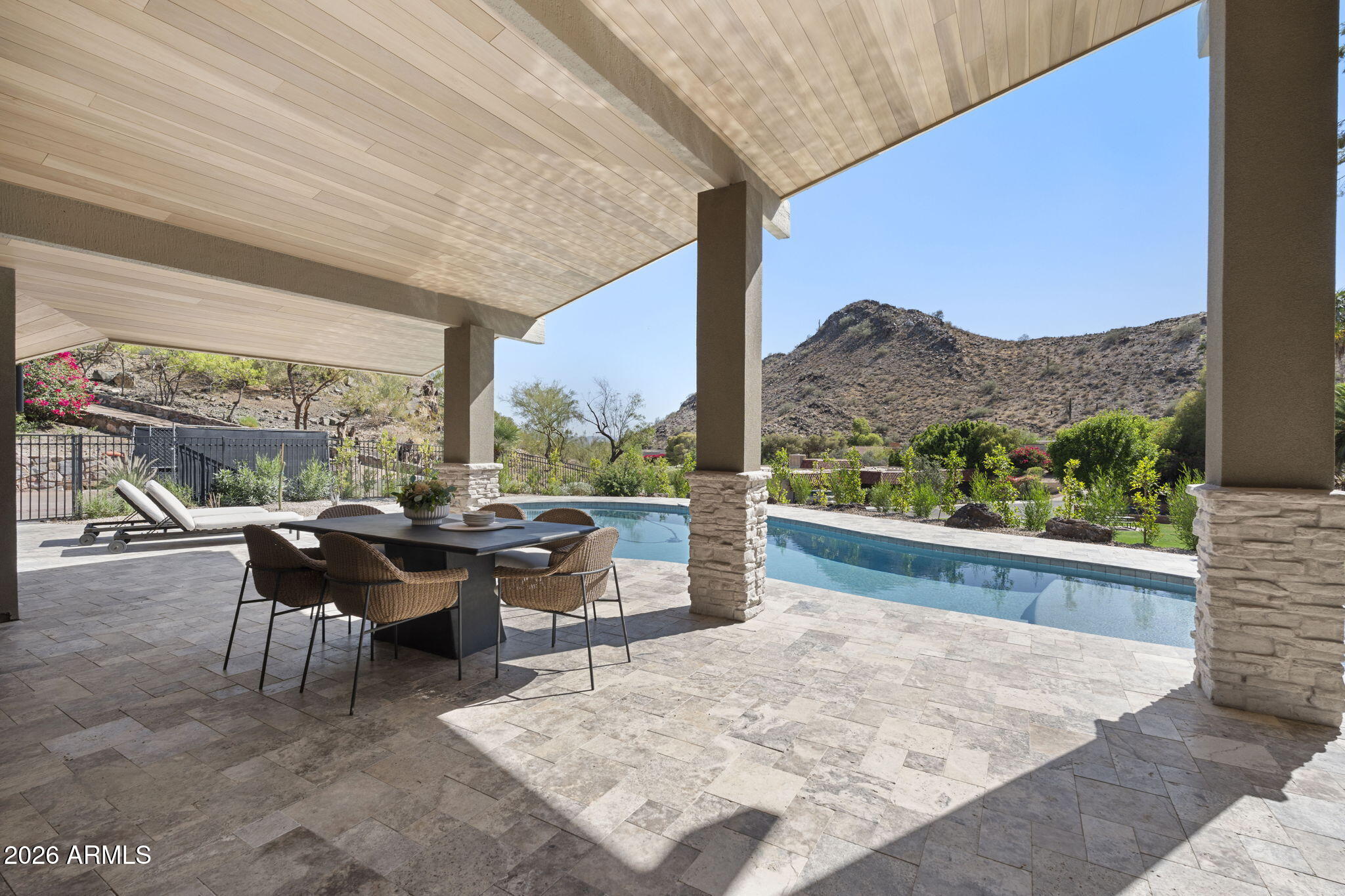 3500 E LINCOLN Drive 26