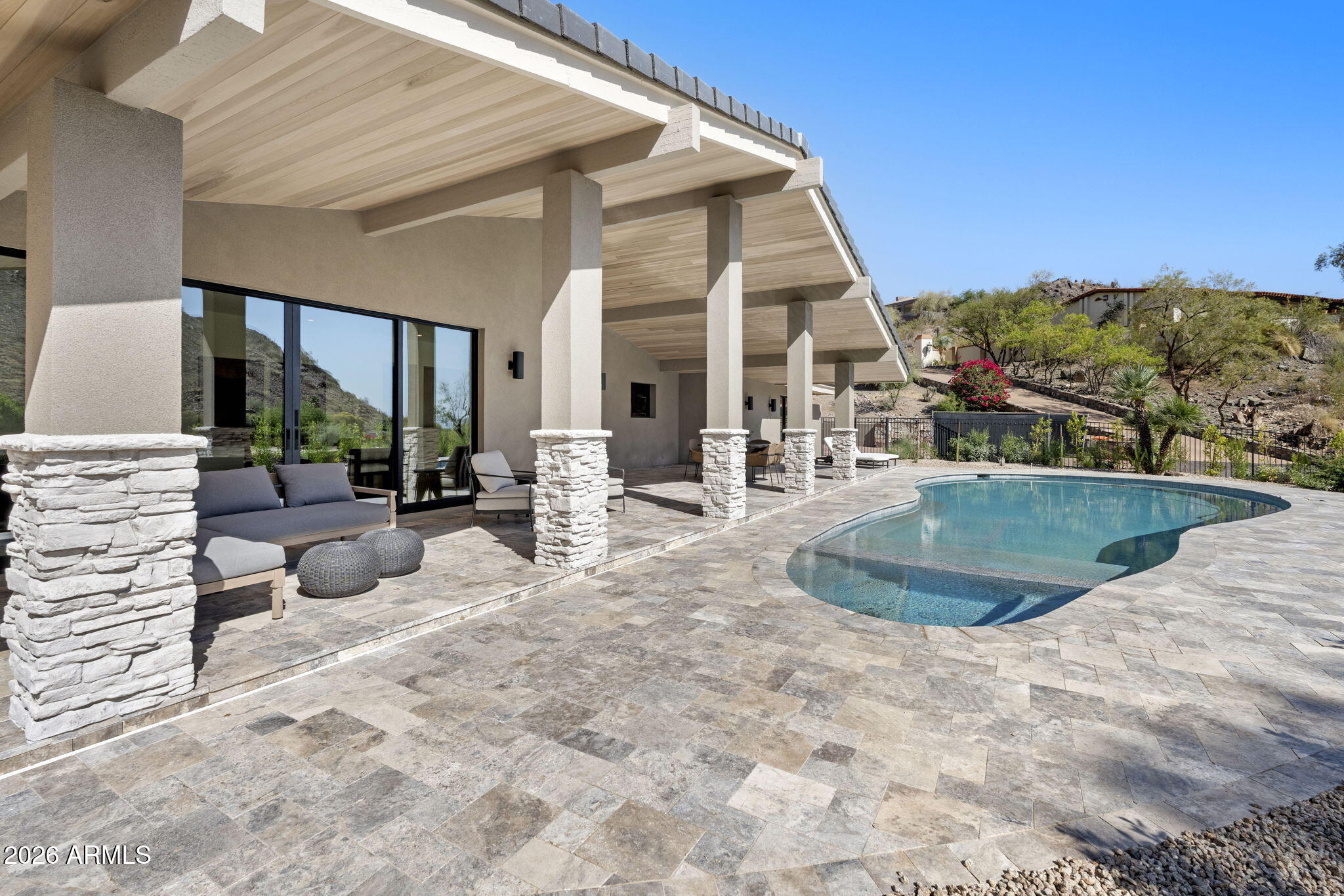 3500 E LINCOLN Drive 26
