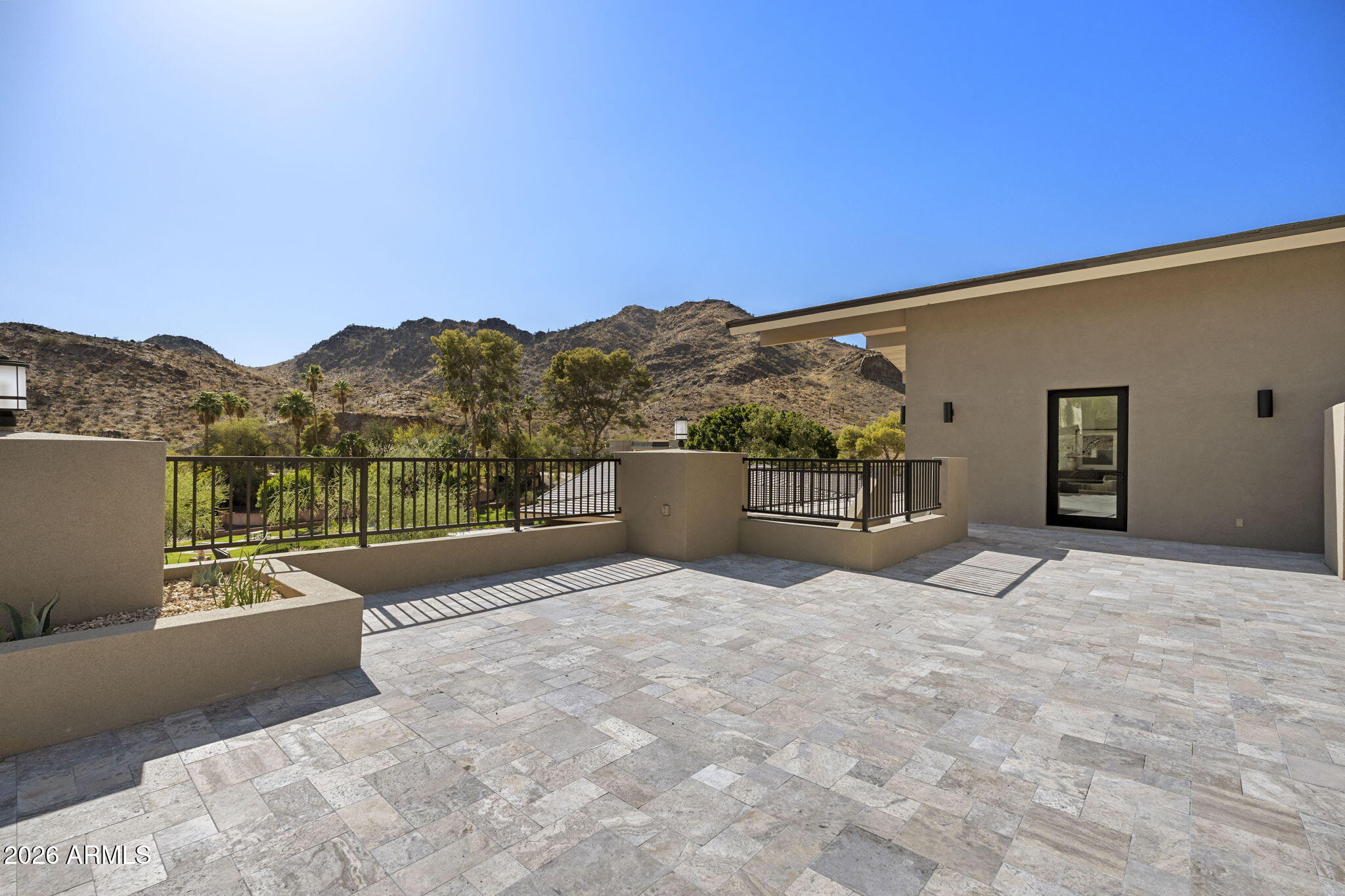 3500 E LINCOLN Drive 26
