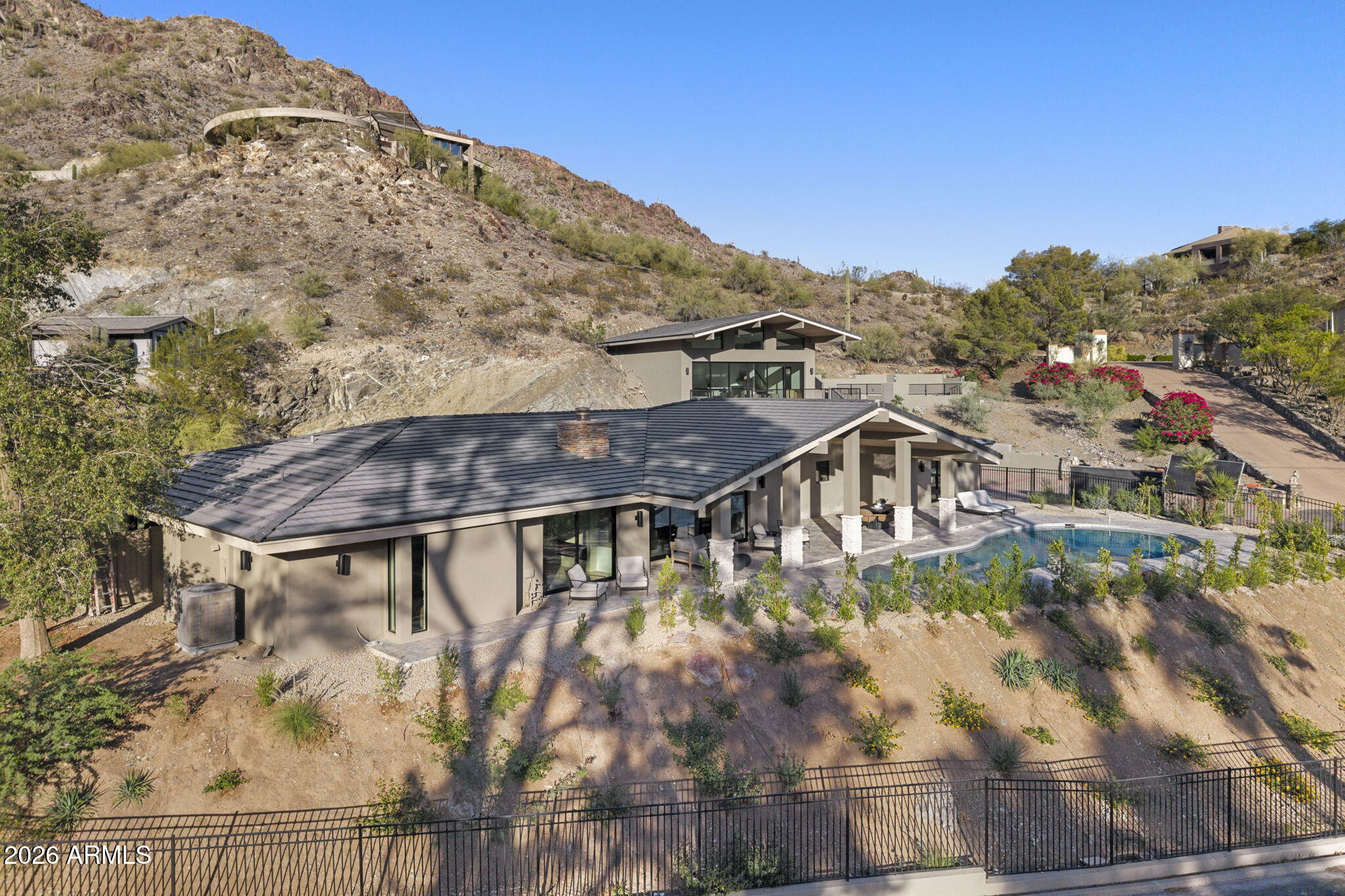 3500 E LINCOLN Drive 26