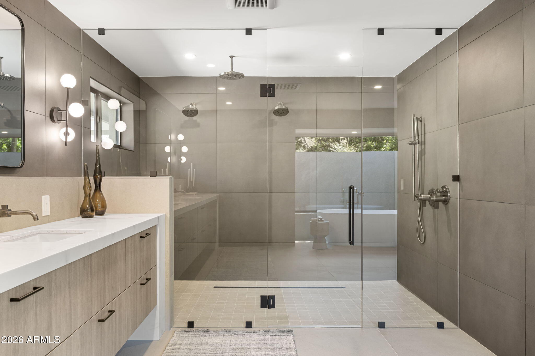 3500 E LINCOLN Drive 26