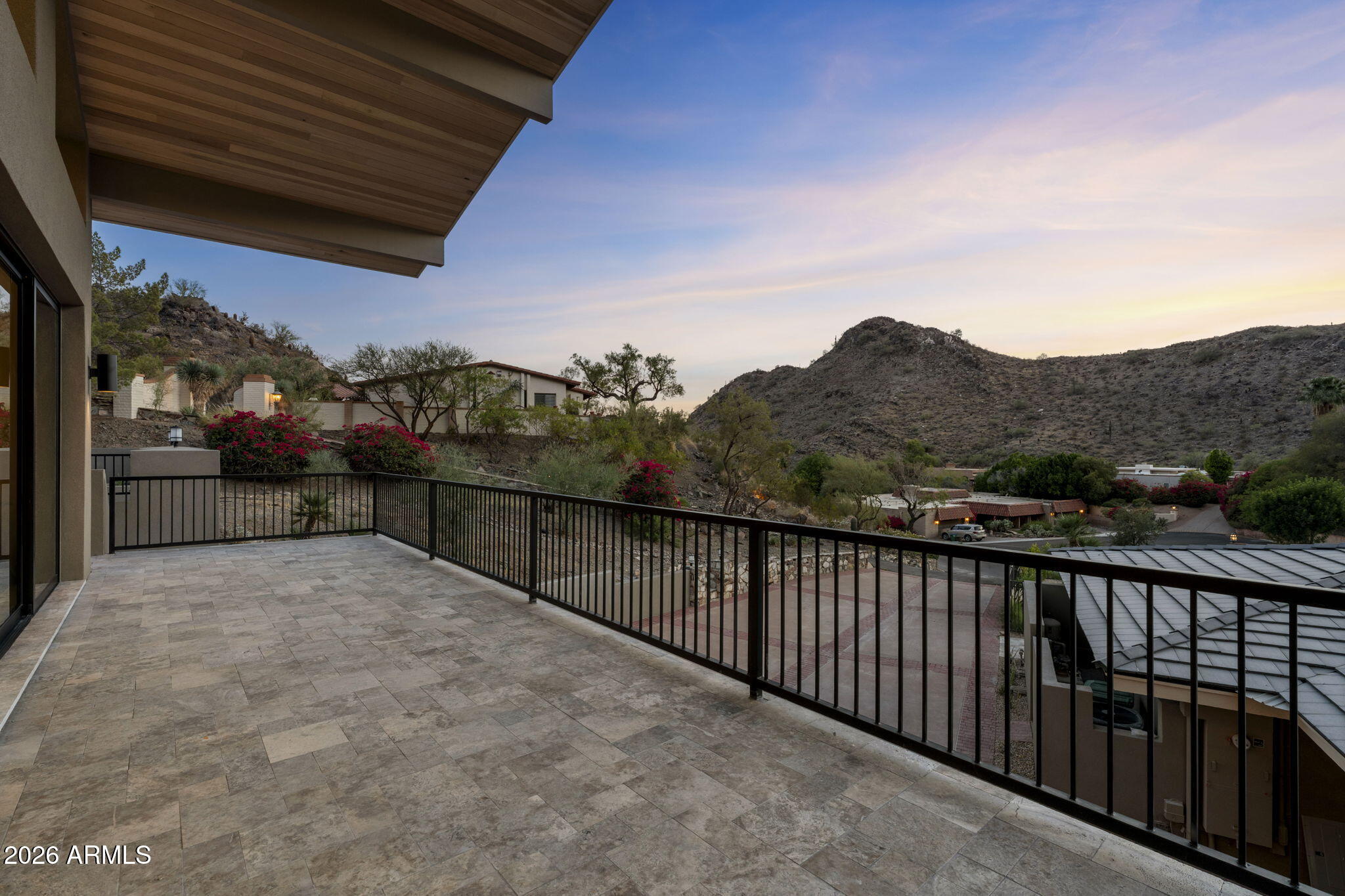3500 E LINCOLN Drive 26