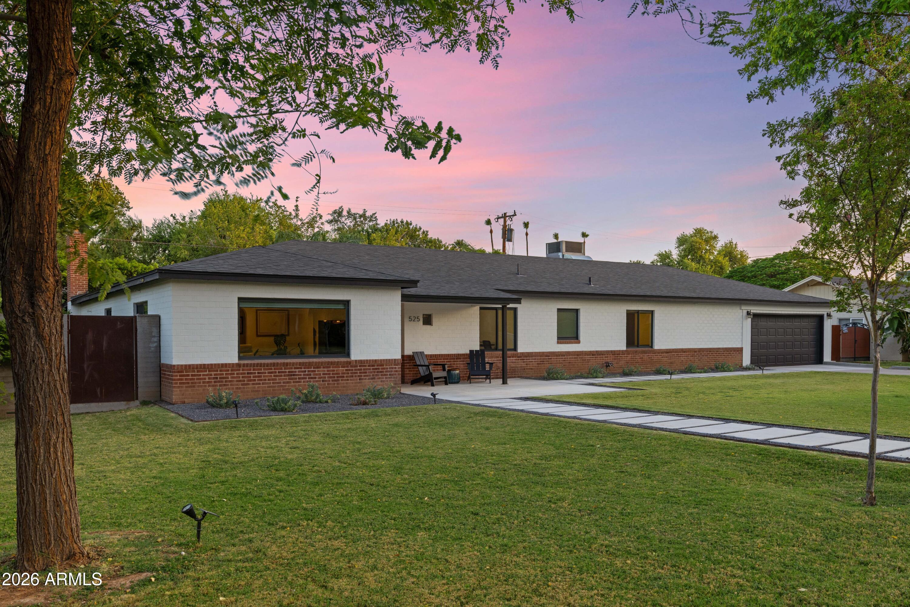 525 W PALO VERDE Drive