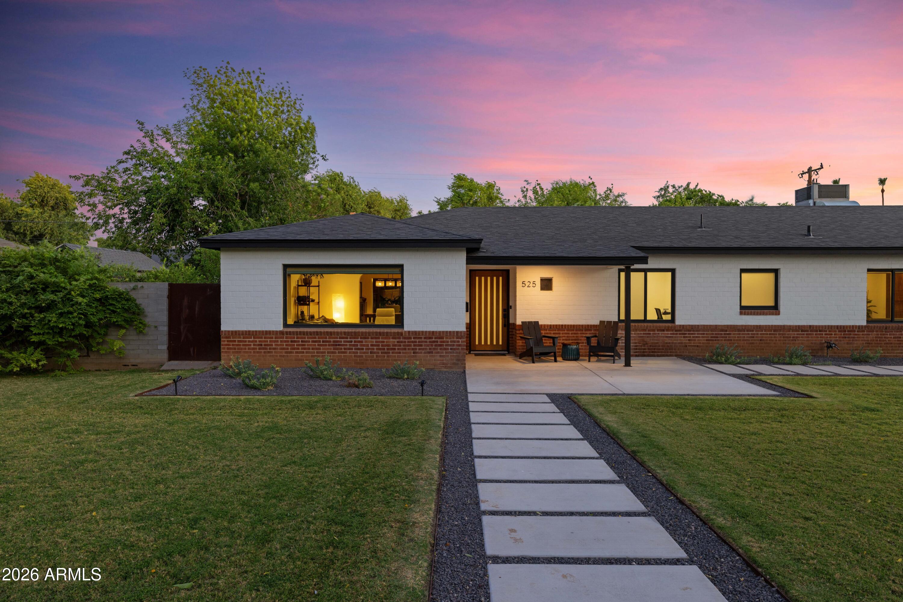 525 W PALO VERDE Drive