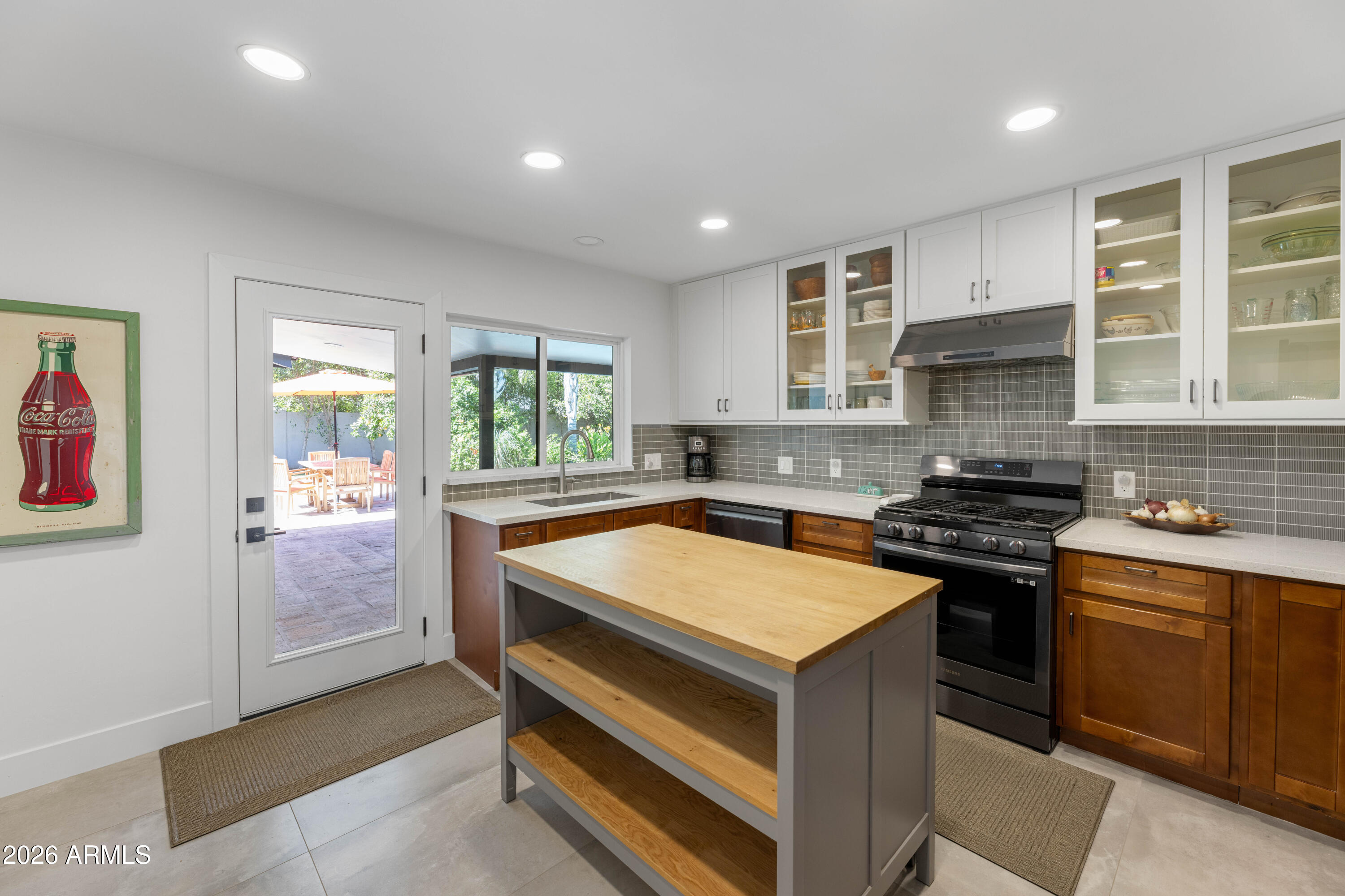 525 W PALO VERDE Drive