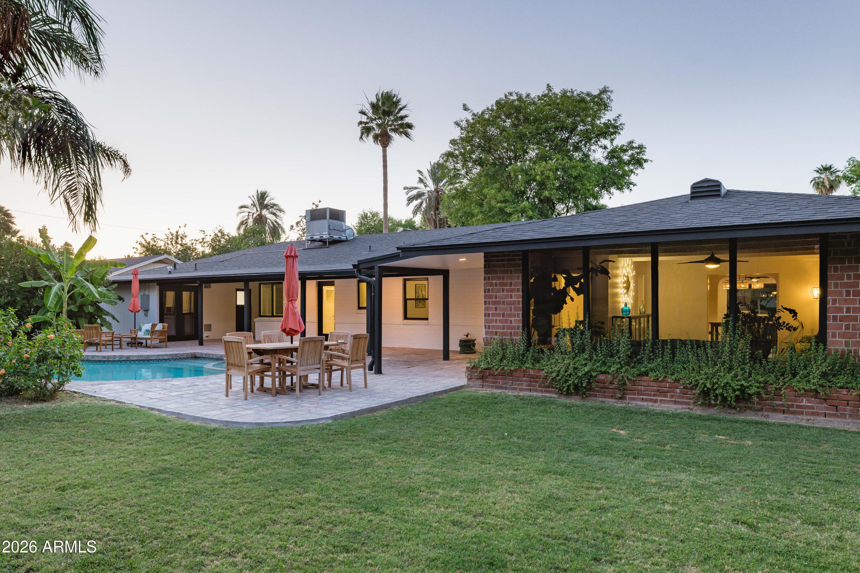 525 W PALO VERDE Drive