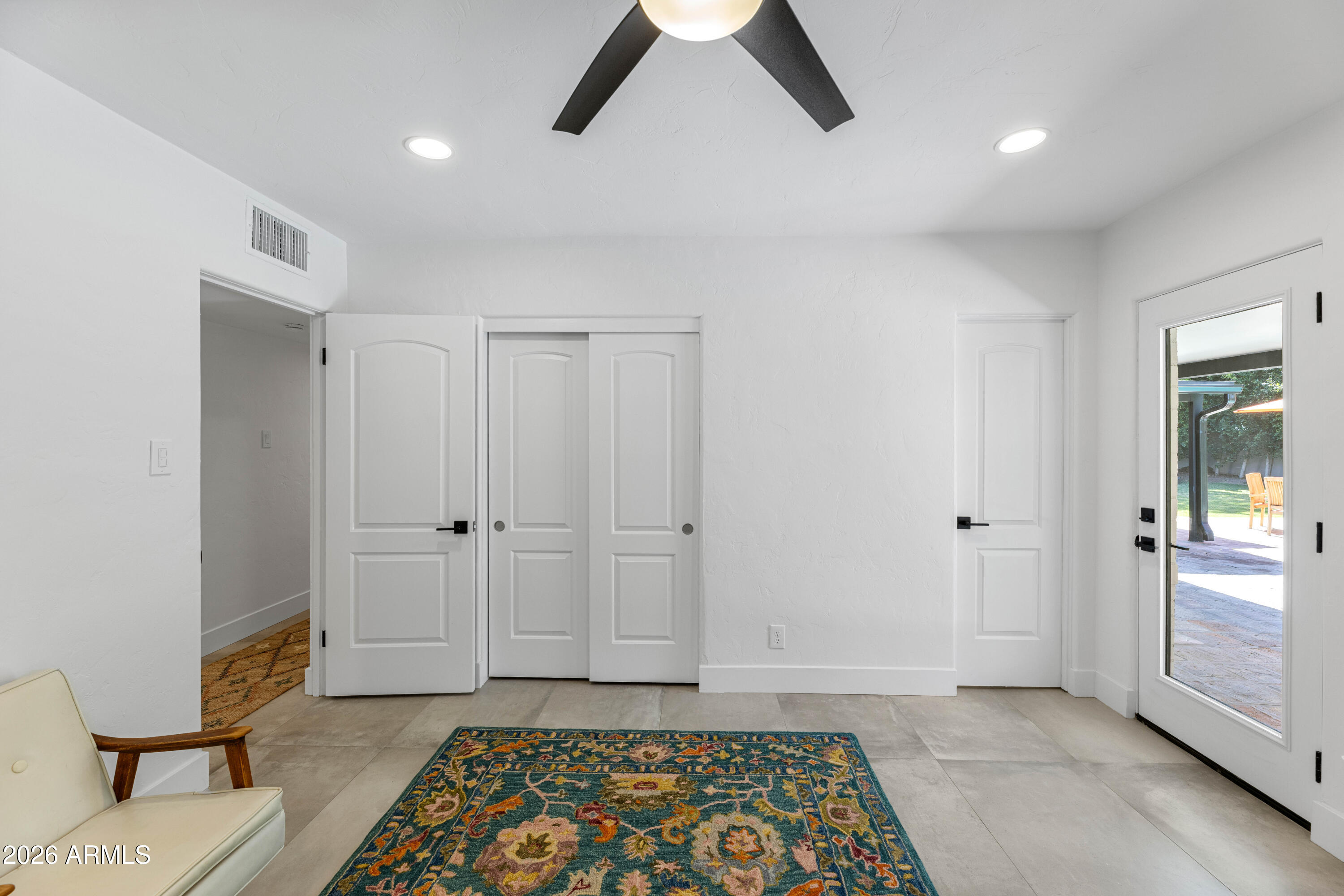 525 W PALO VERDE Drive