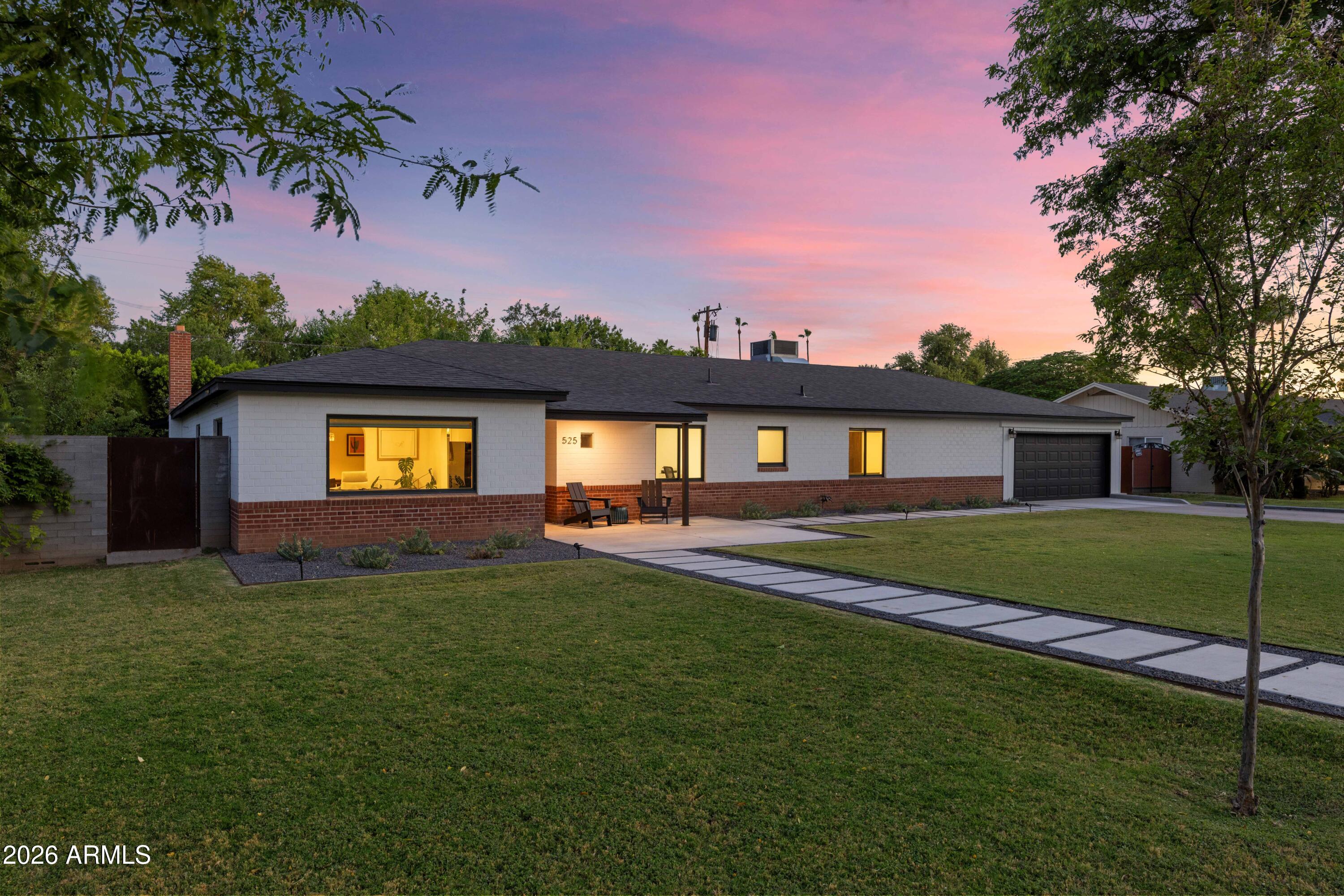525 W PALO VERDE Drive
