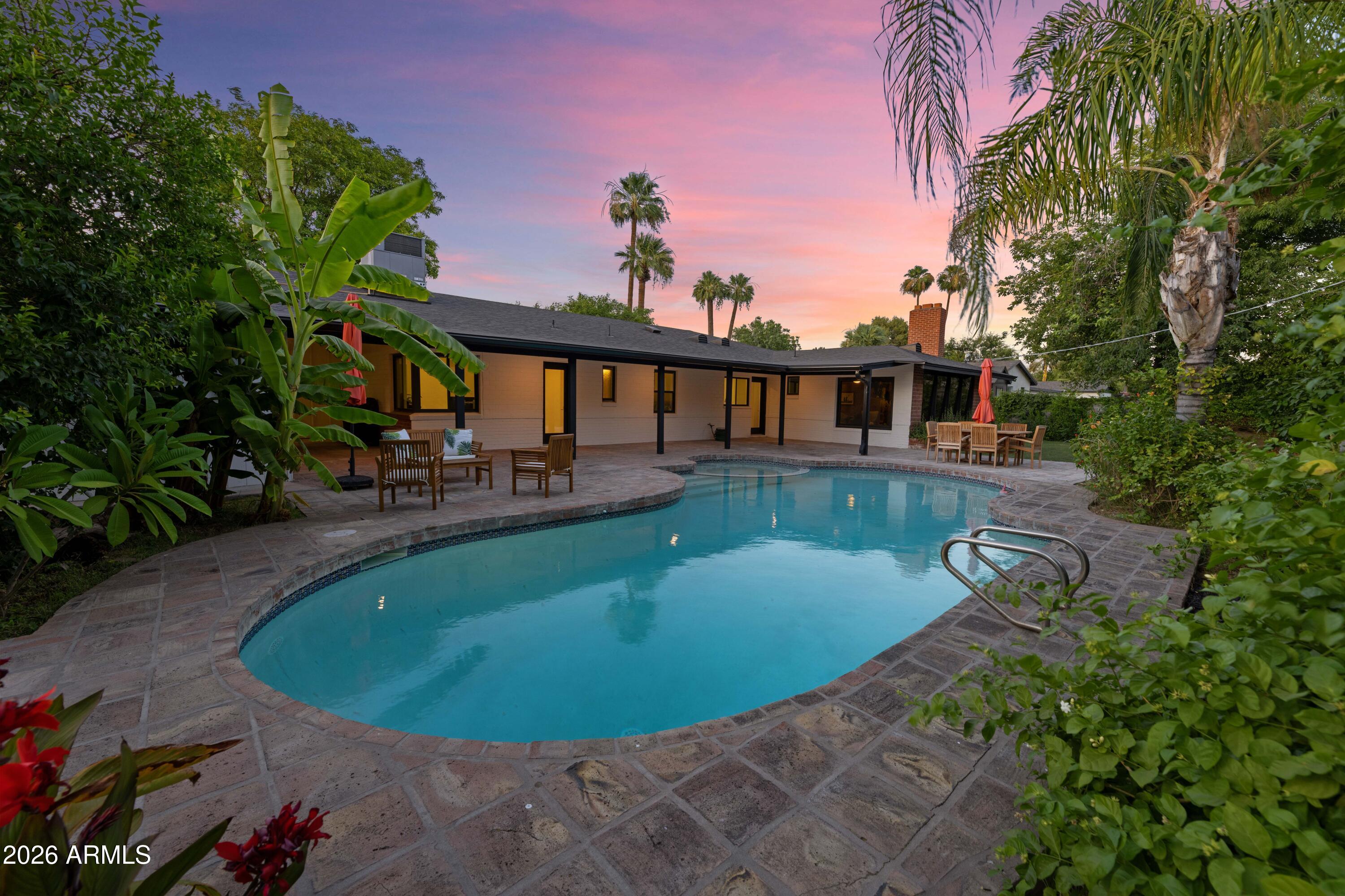 525 W PALO VERDE Drive