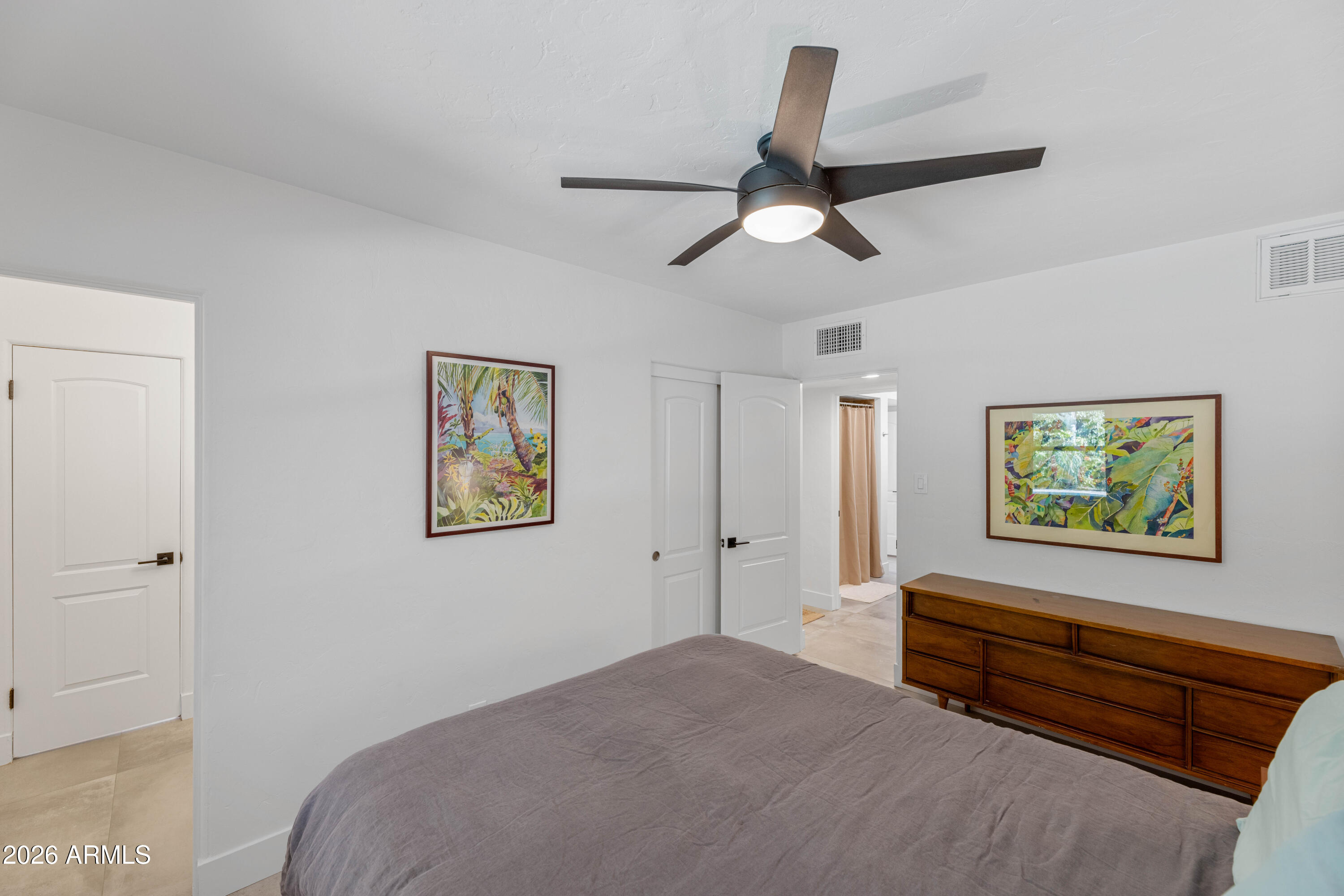 525 W PALO VERDE Drive