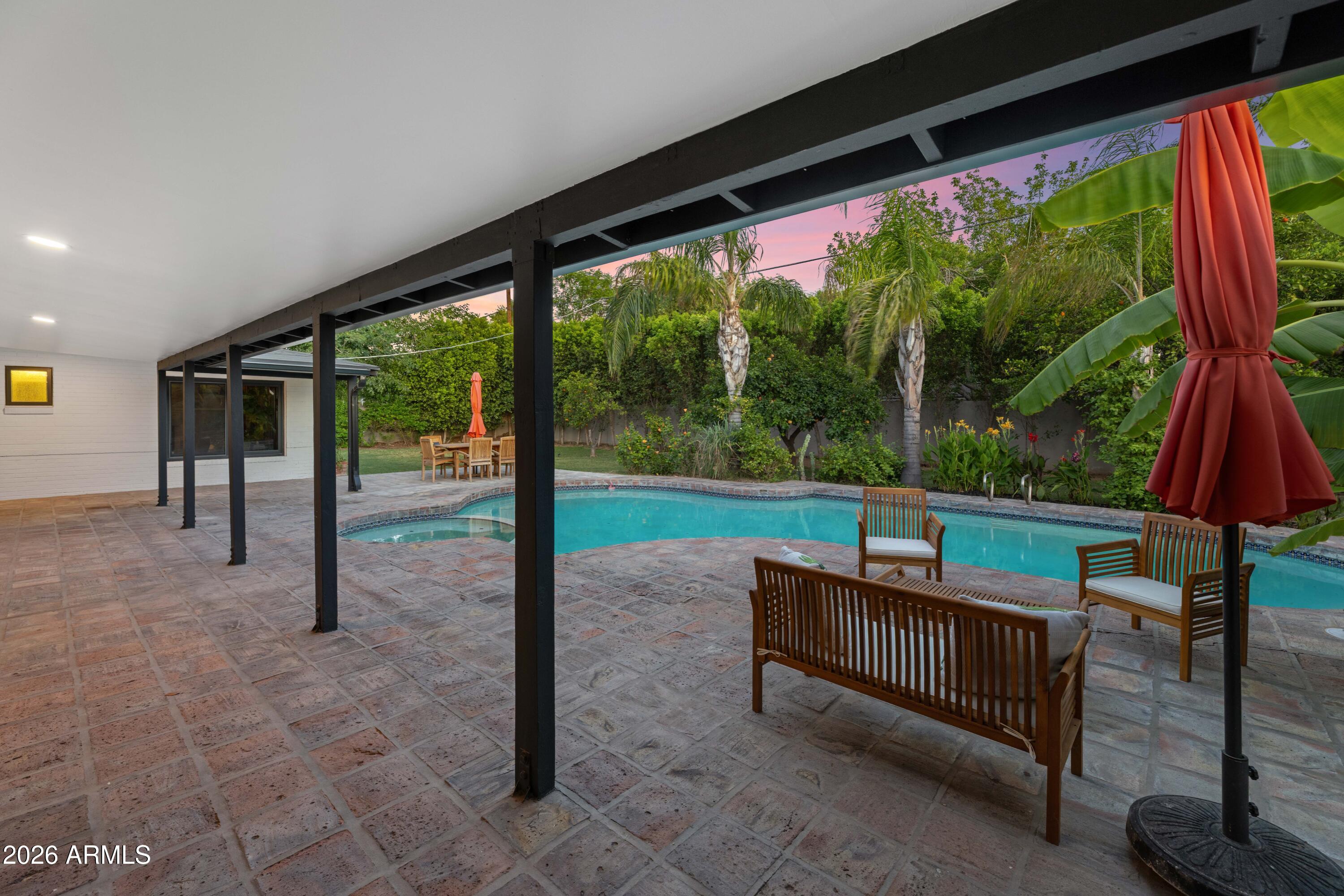 525 W PALO VERDE Drive